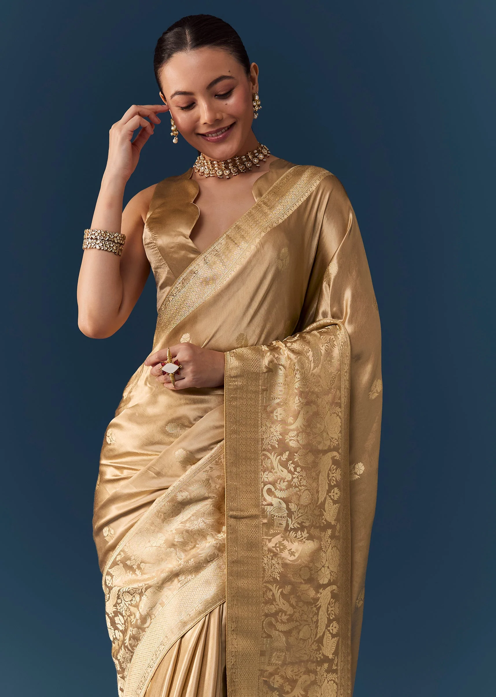 Gold Zari Weave Saree with Blouse Fabric - Image 5