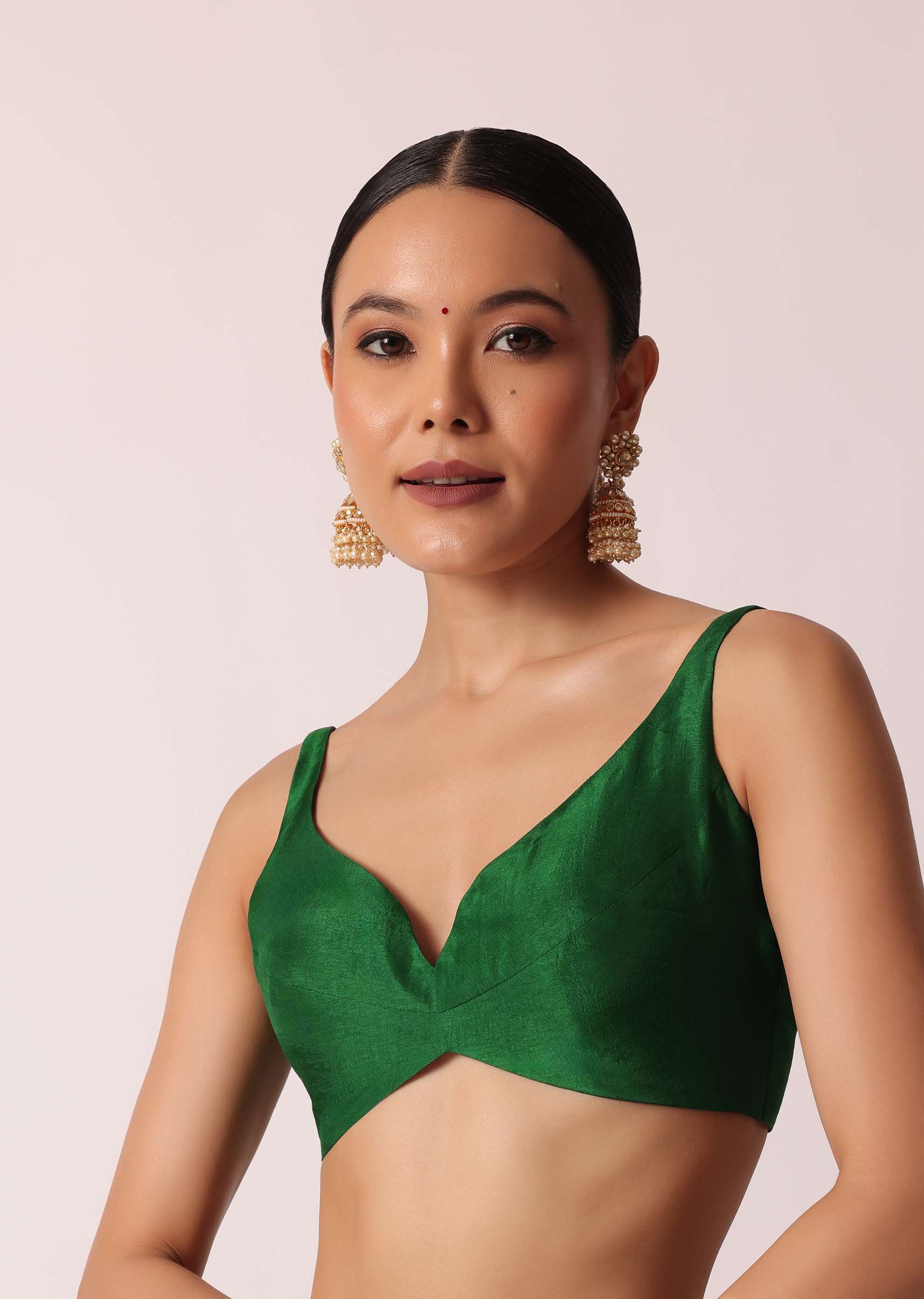 Green Bandhani Silk Saree With Woven Motif And Unstitched Blouse Piece - Image 7