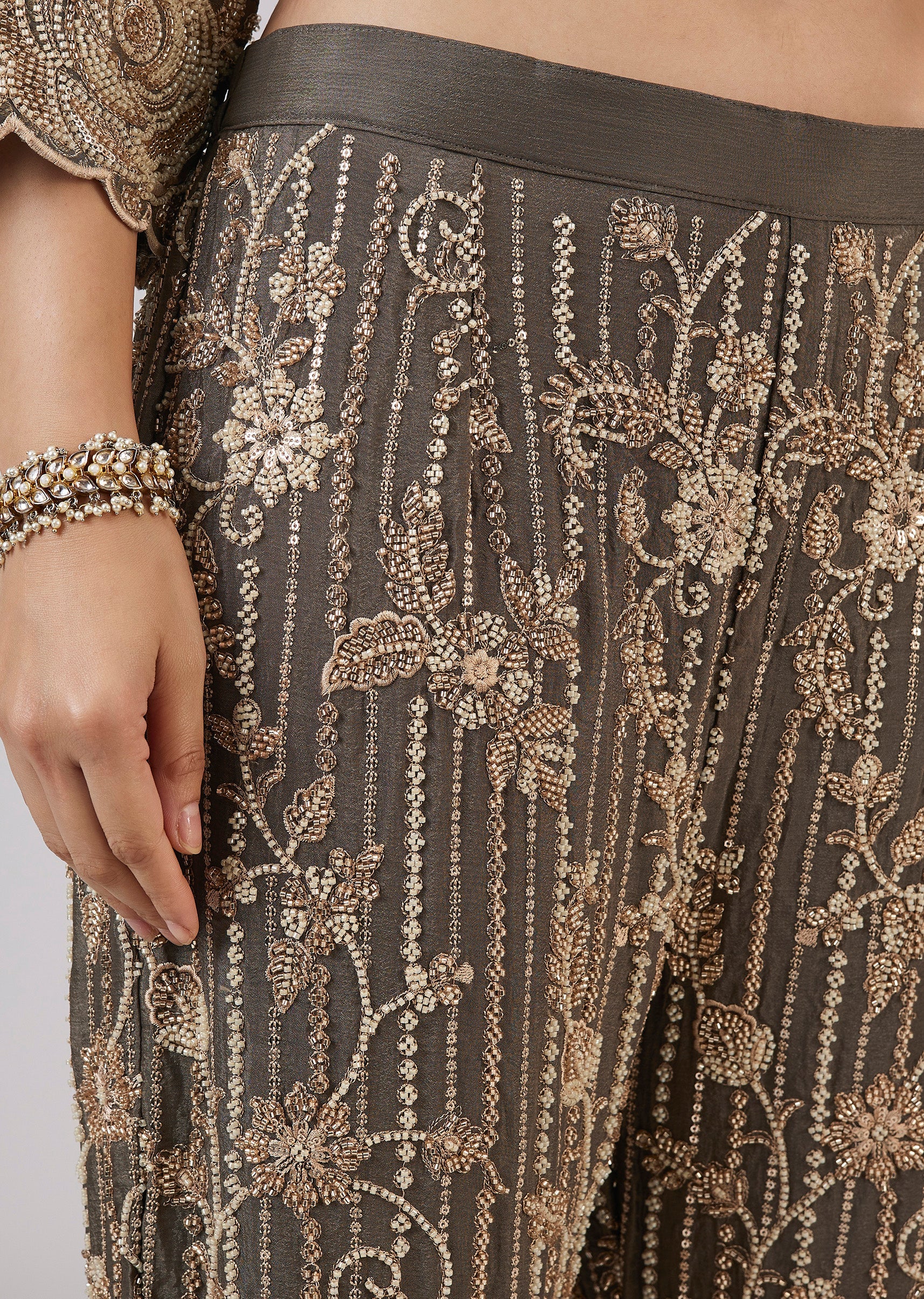 Green Brocade Kurta Set With Bead Work - Image 8