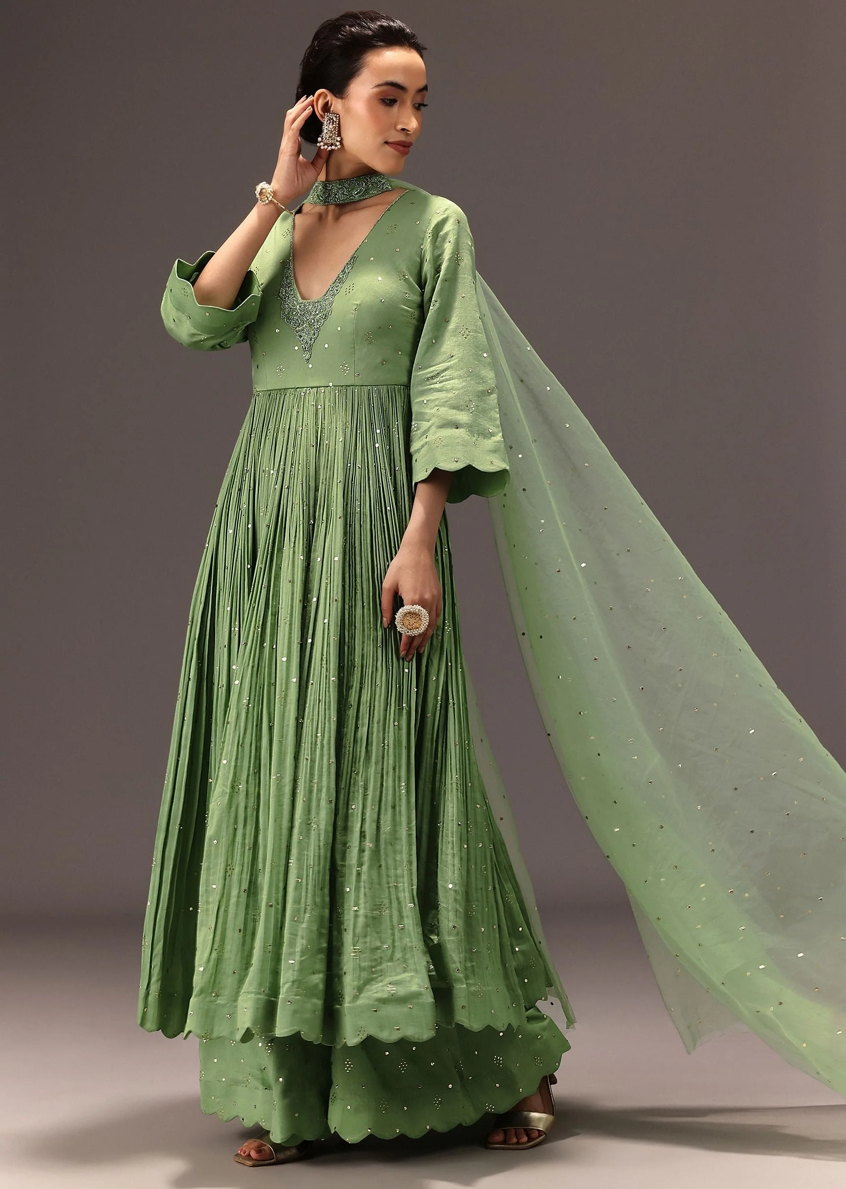 Green Chanderi Silk Hand Work Kurta Set - Image 3