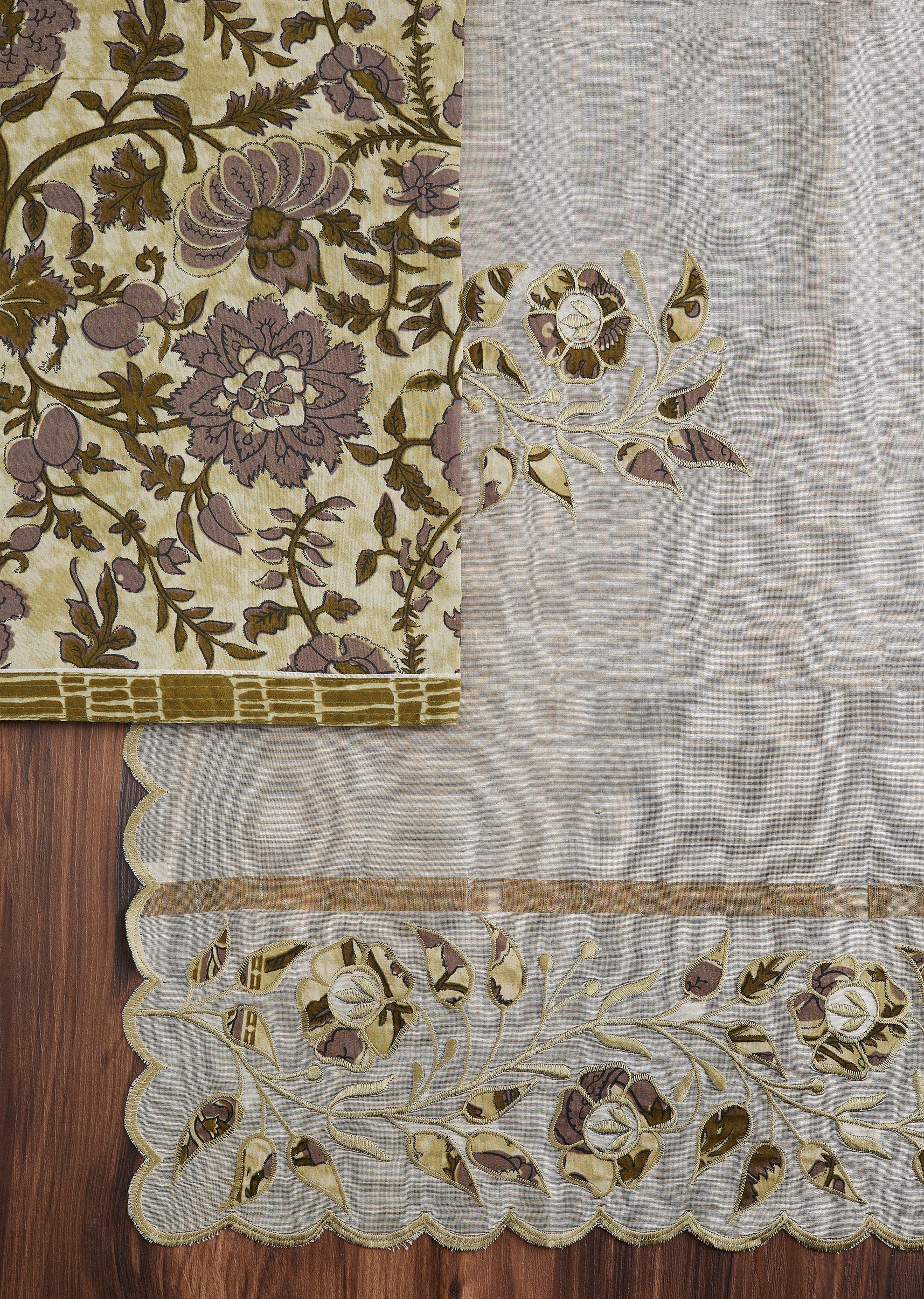 Green Cotton Printed Suit Set - Image 3