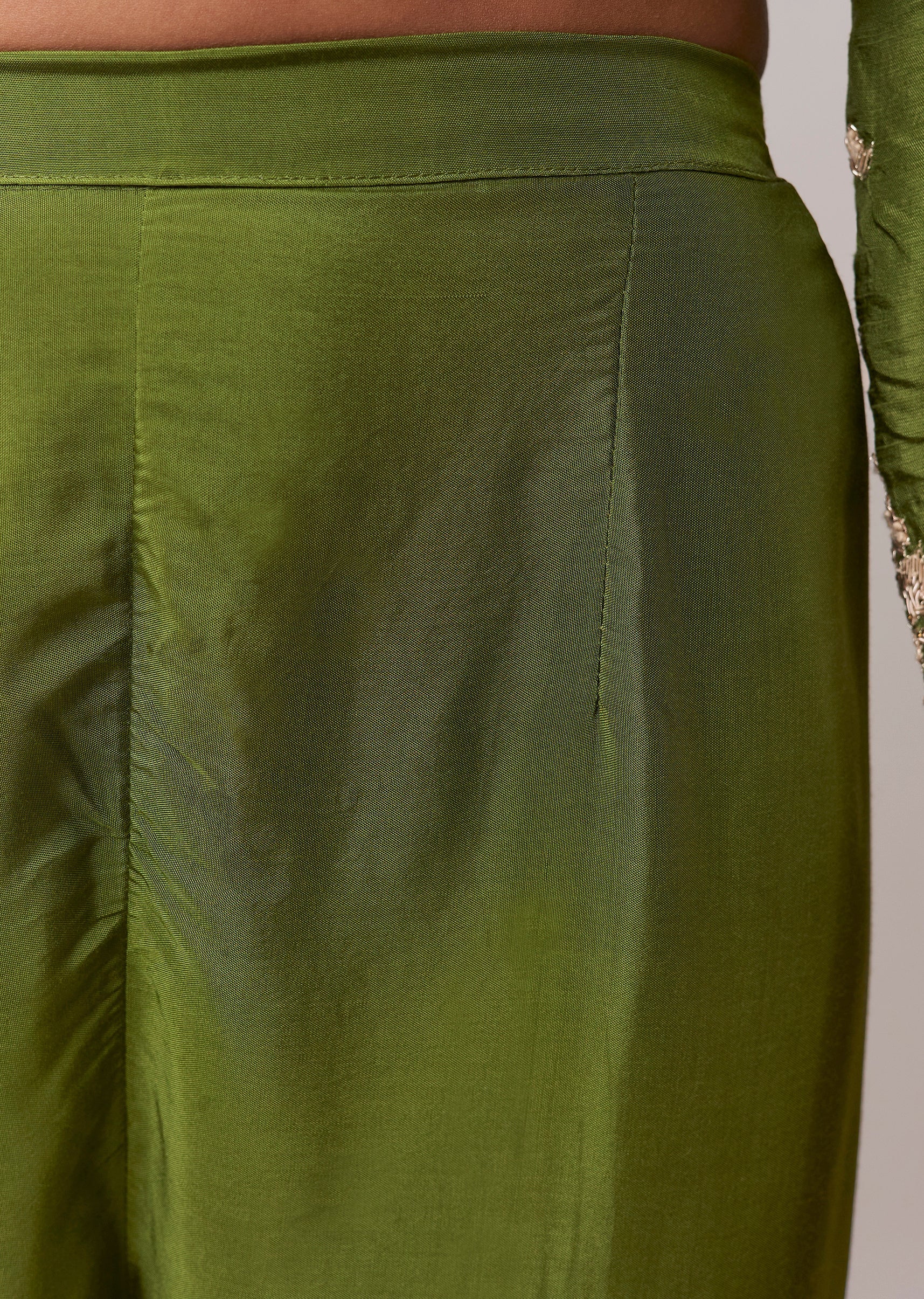 Green Dola Silk Zardozi Embellished Anarkali Pant Set - Image 6