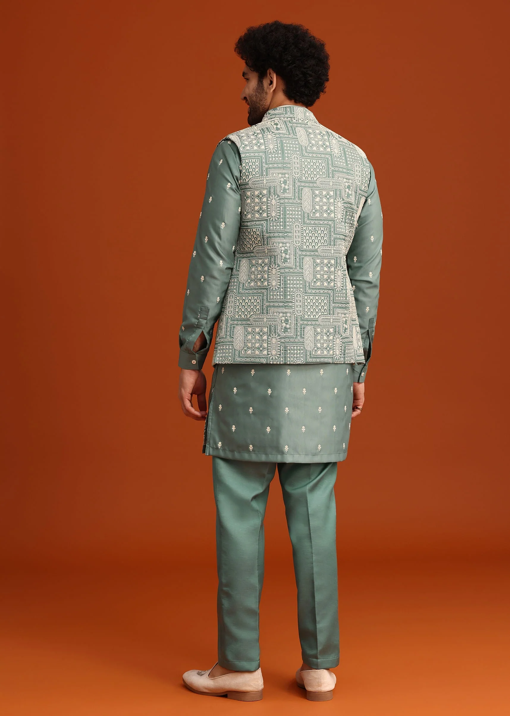 Green Embroidered Jacket Kurta Set In Linen Satin - Image 5