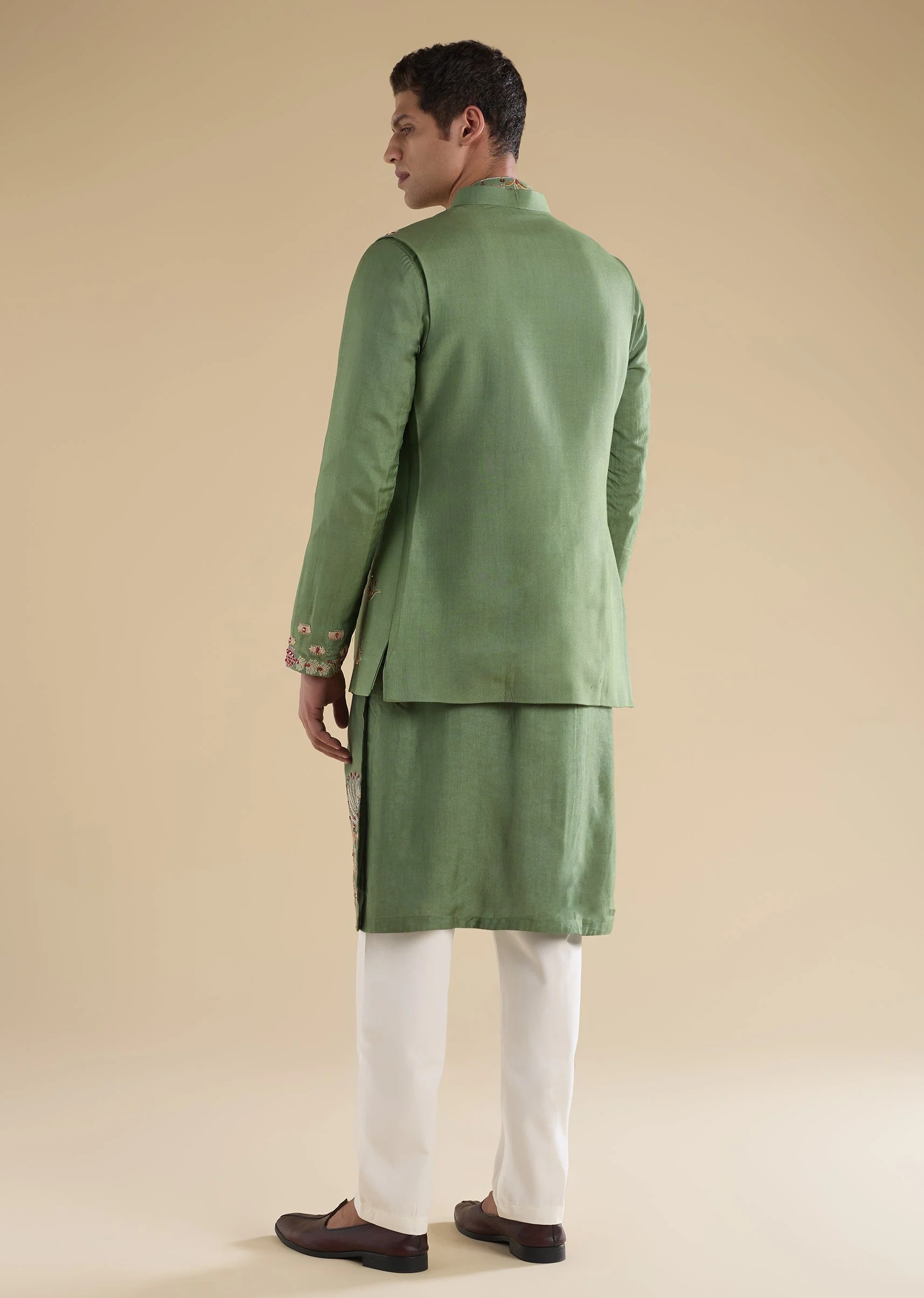 Green Embroidered Kurta Jacket Set - Image 5