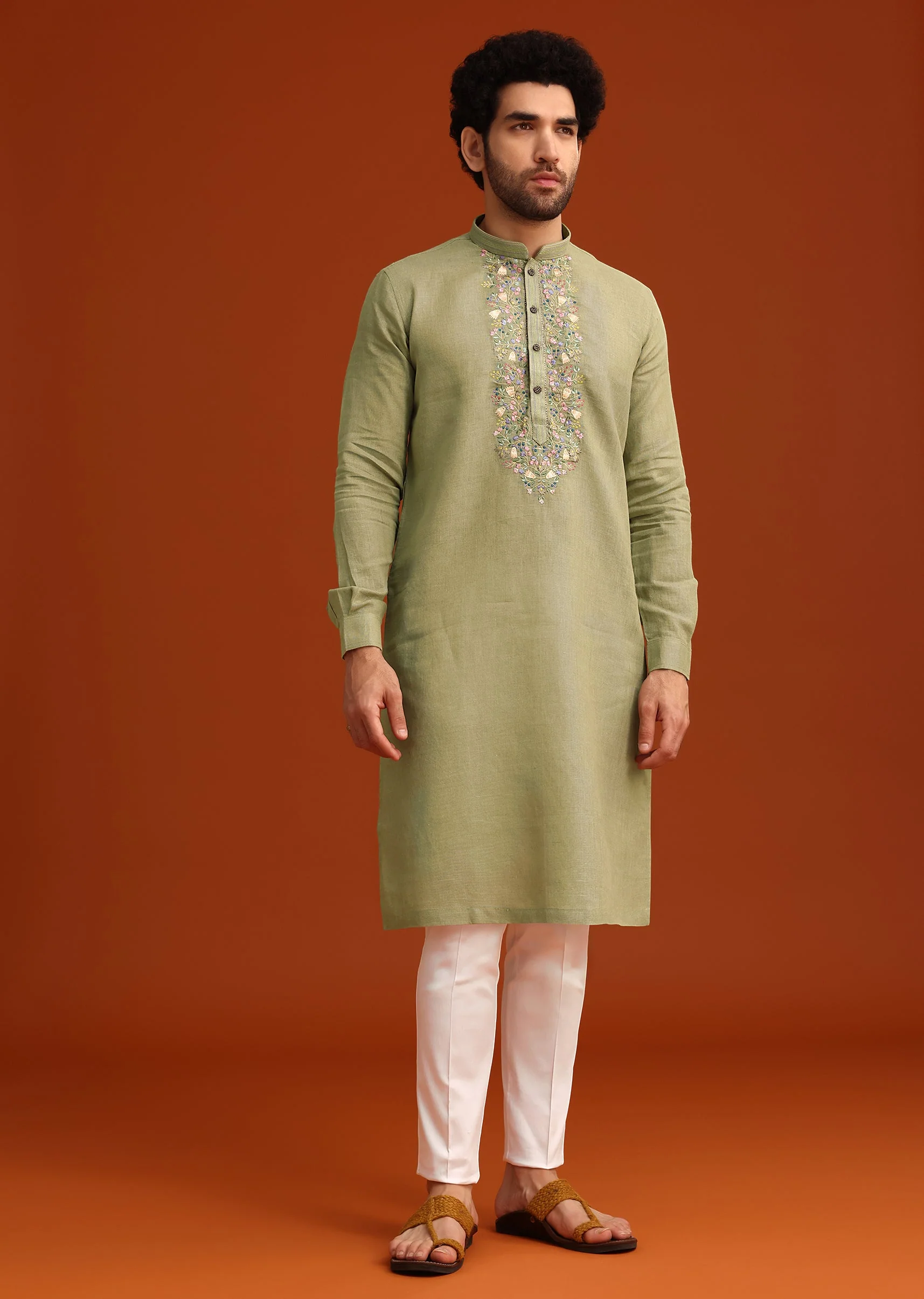 Green Floral Handwork Kurta Set In Linen - Image 2