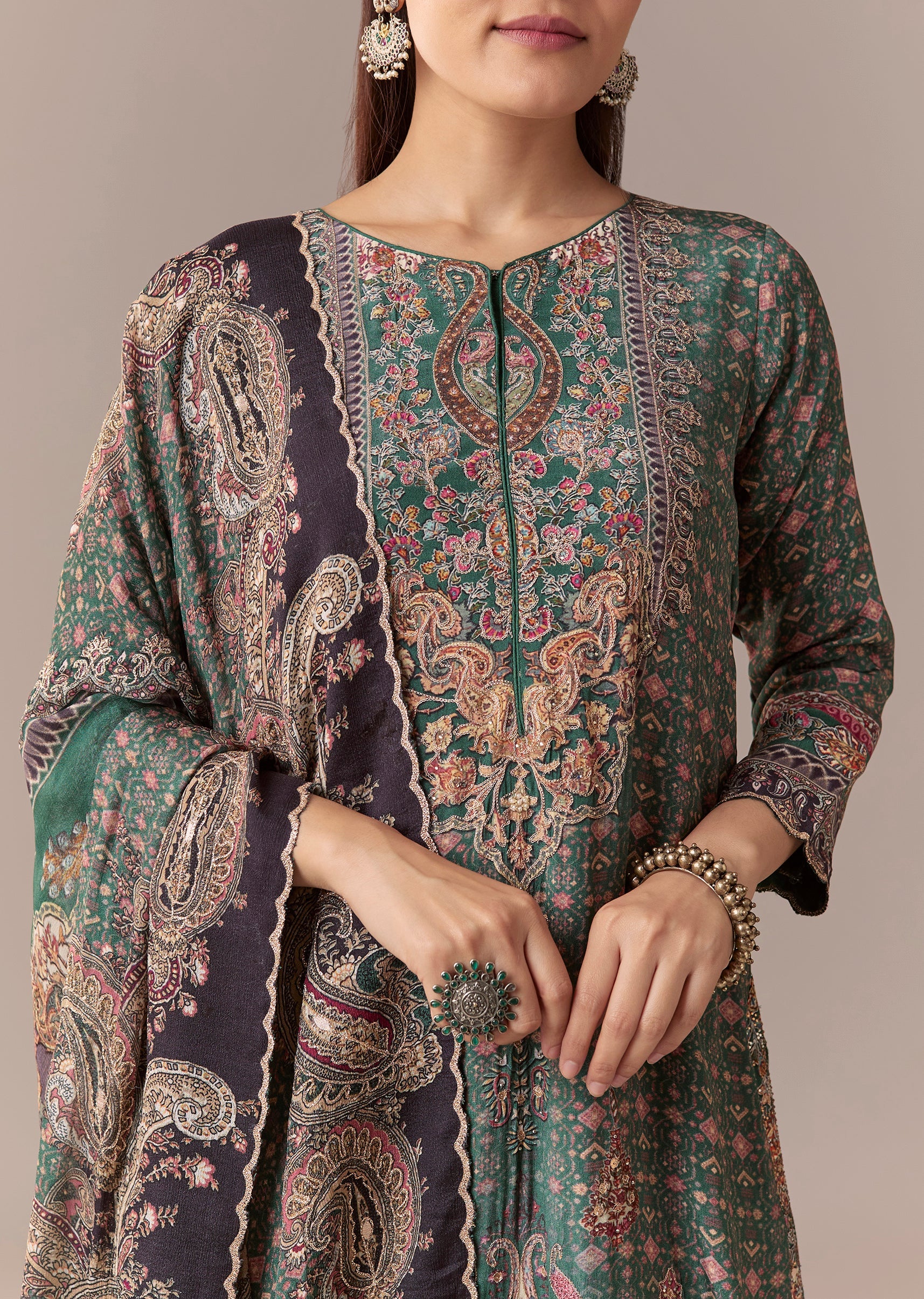 Green Indie Printed Kurta Set With Pant And Dupatta - Image 2