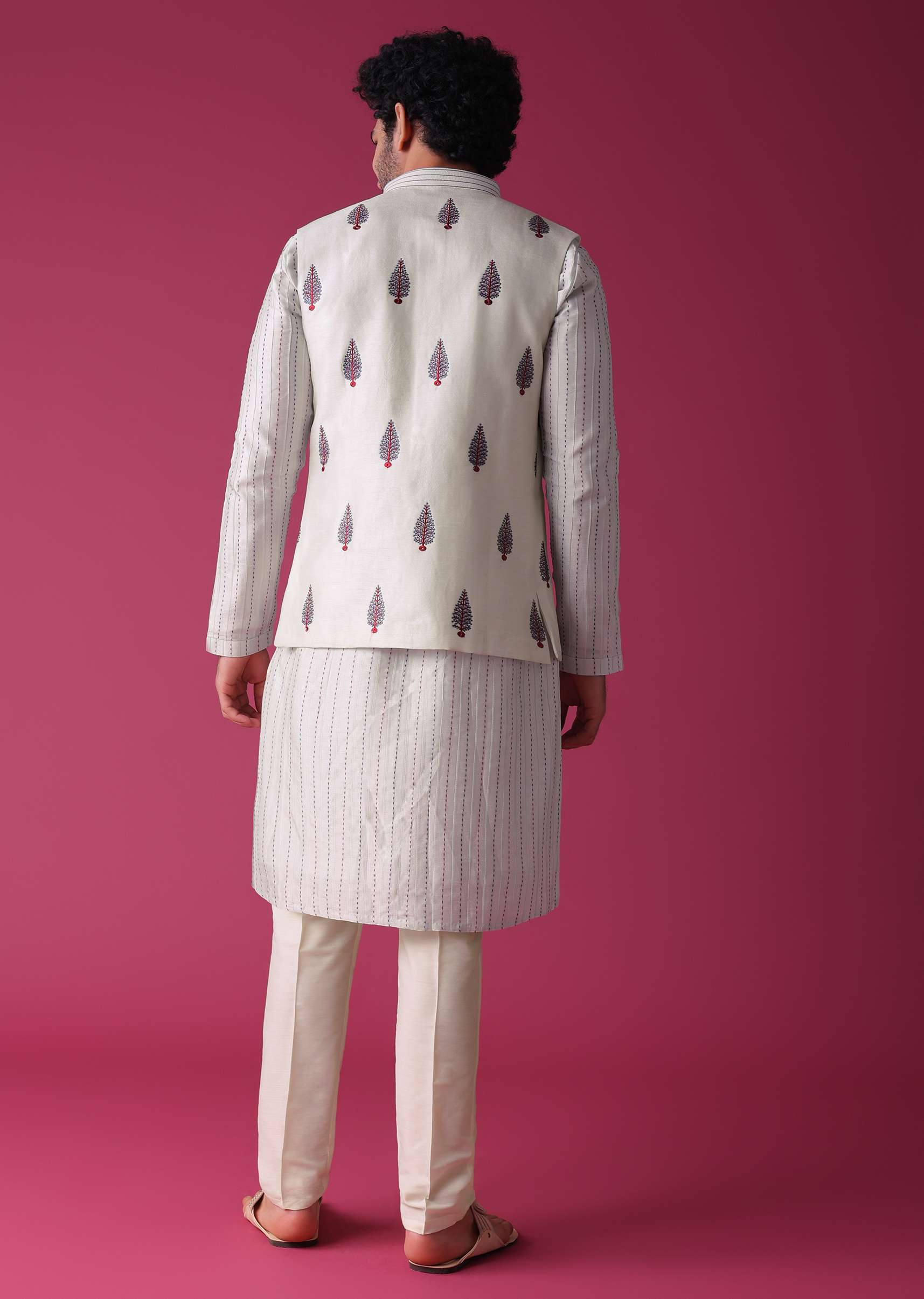 Green Jacket Kurta Set In Art Silk With Threadwork - Image 5