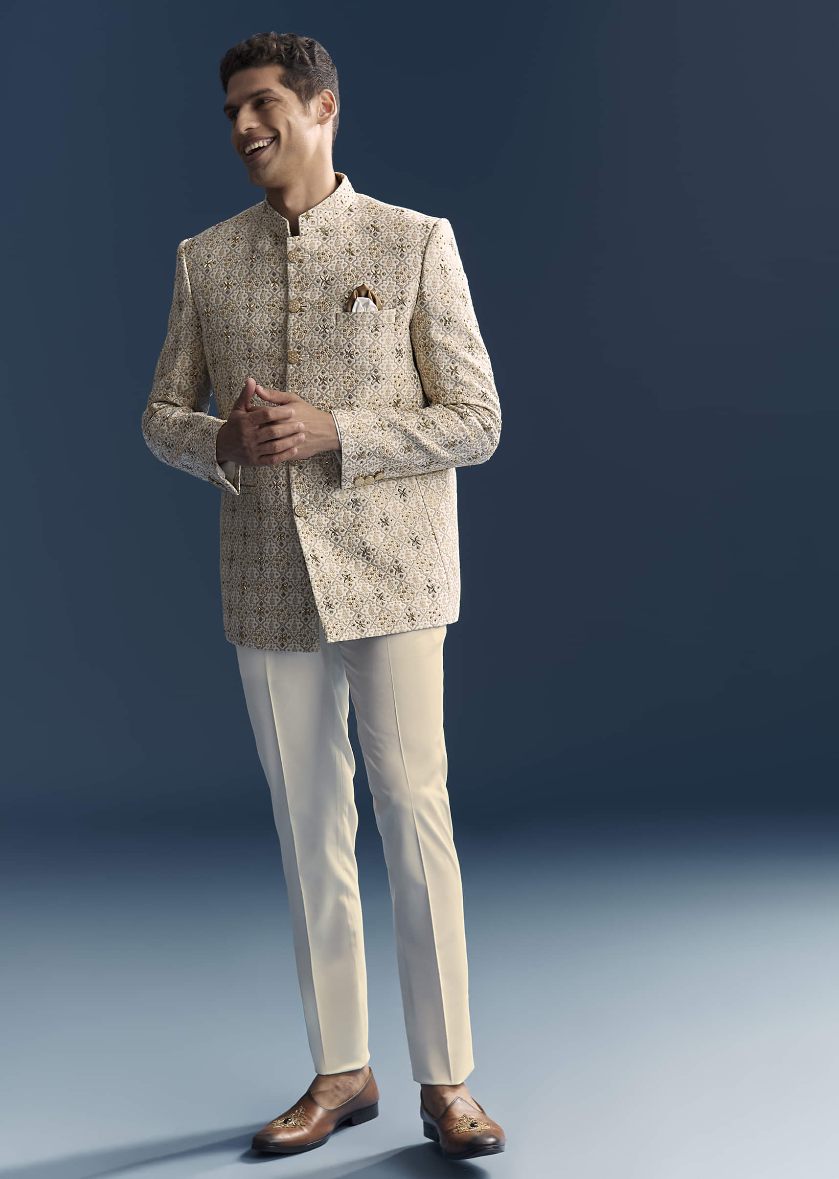 Green Jacquard Jodhpuri Suit For Men With Zardosi And Sequins Embroidery - Image 3