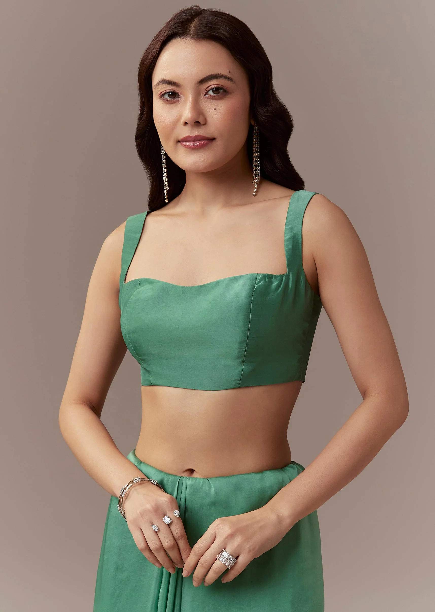 Green Kora Silk Saree With Cutdana Stones And Leaf Motif Embroidery - Image 7