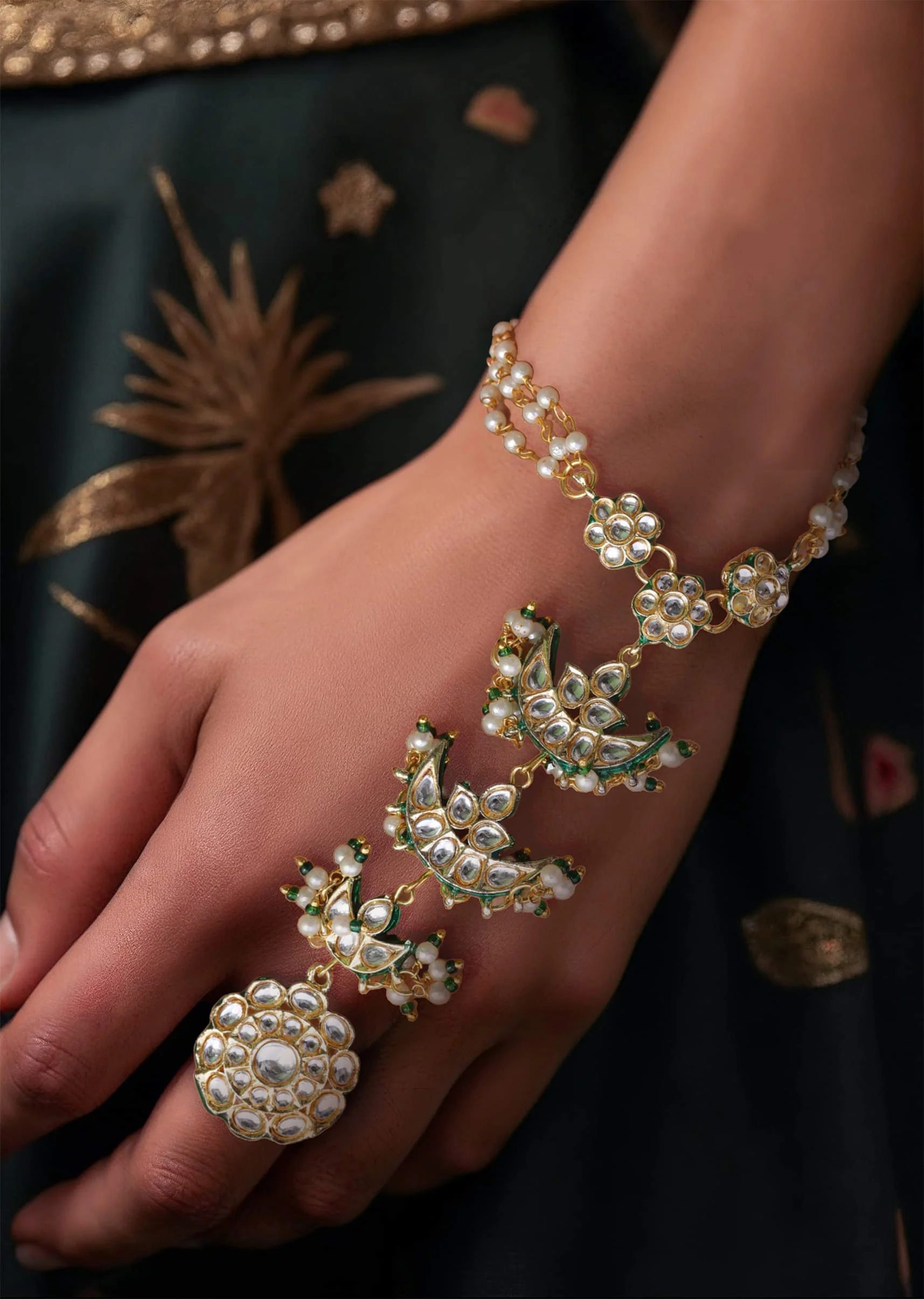 Green Kundan Floral Hathphool