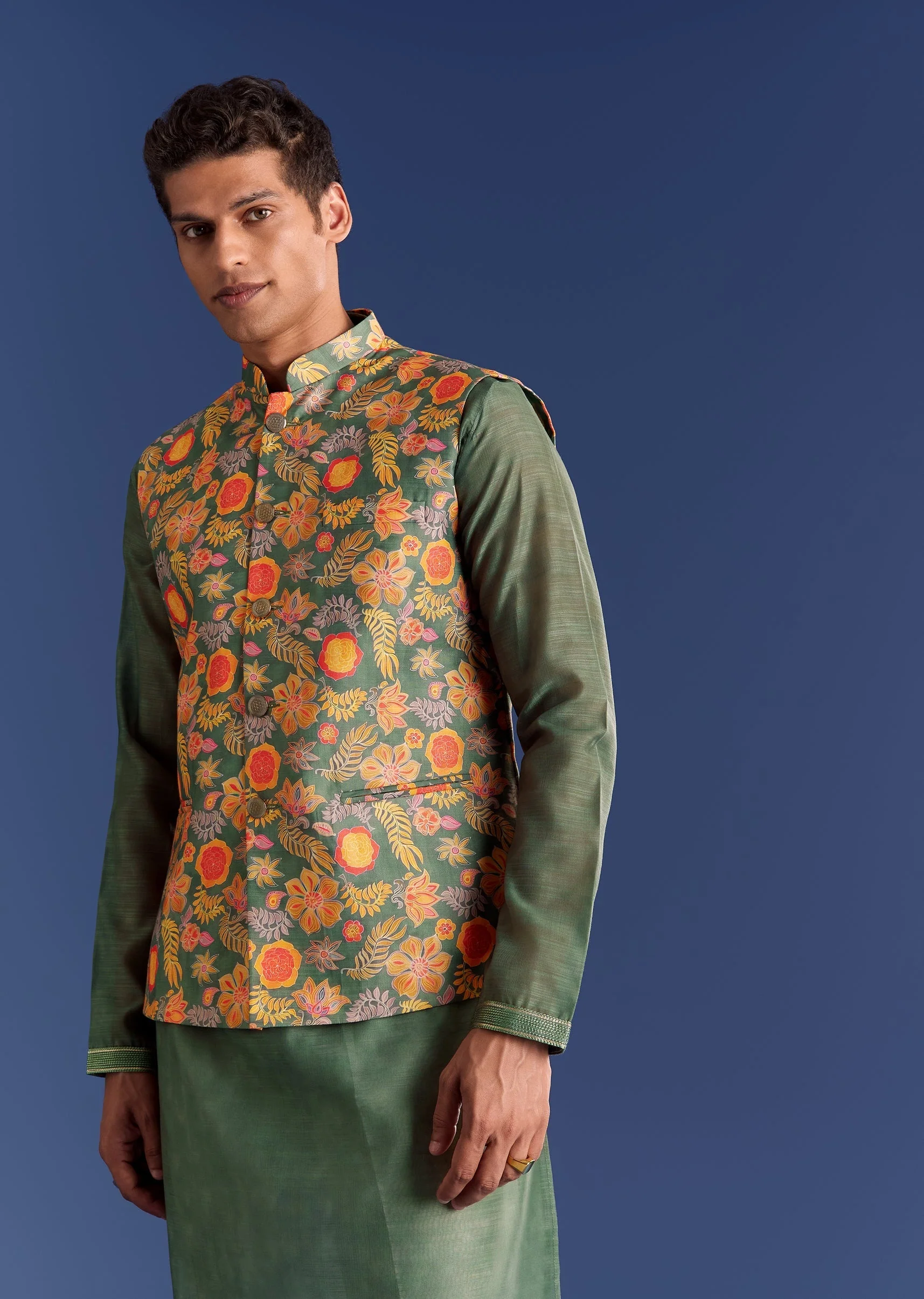 Green Kurta Jacket Set With Floral And Vine Prints - Image 2