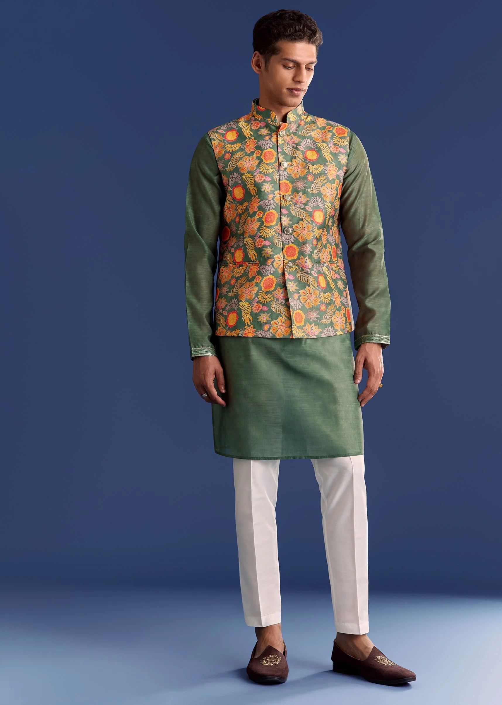 Green Kurta Jacket Set With Floral And Vine Prints - Image 3