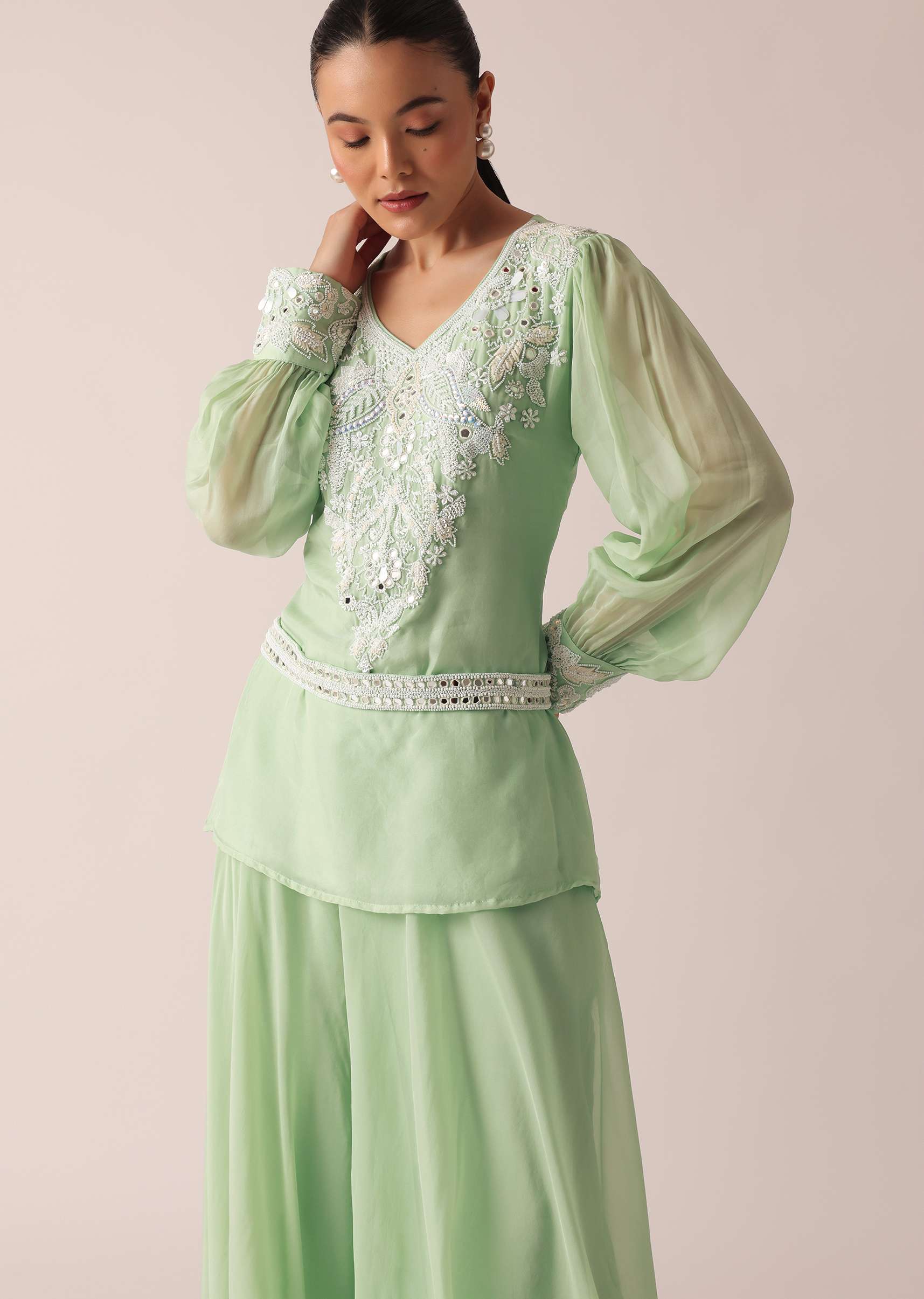 Green Organza Kurta And Palazzo Set With Embroidery And Belt - Image 4