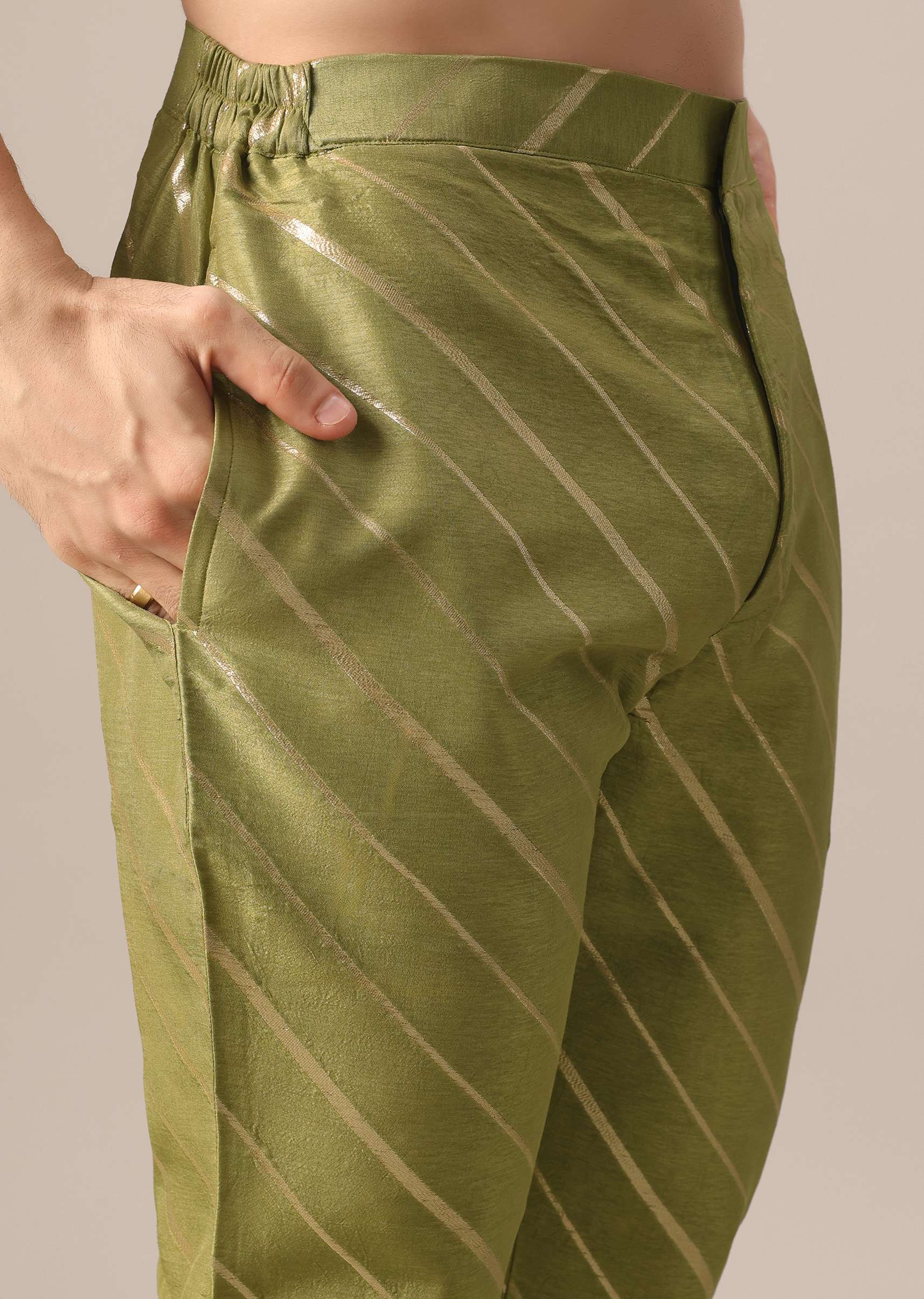 Green Printed Kurta Set In Brocade - Image 6
