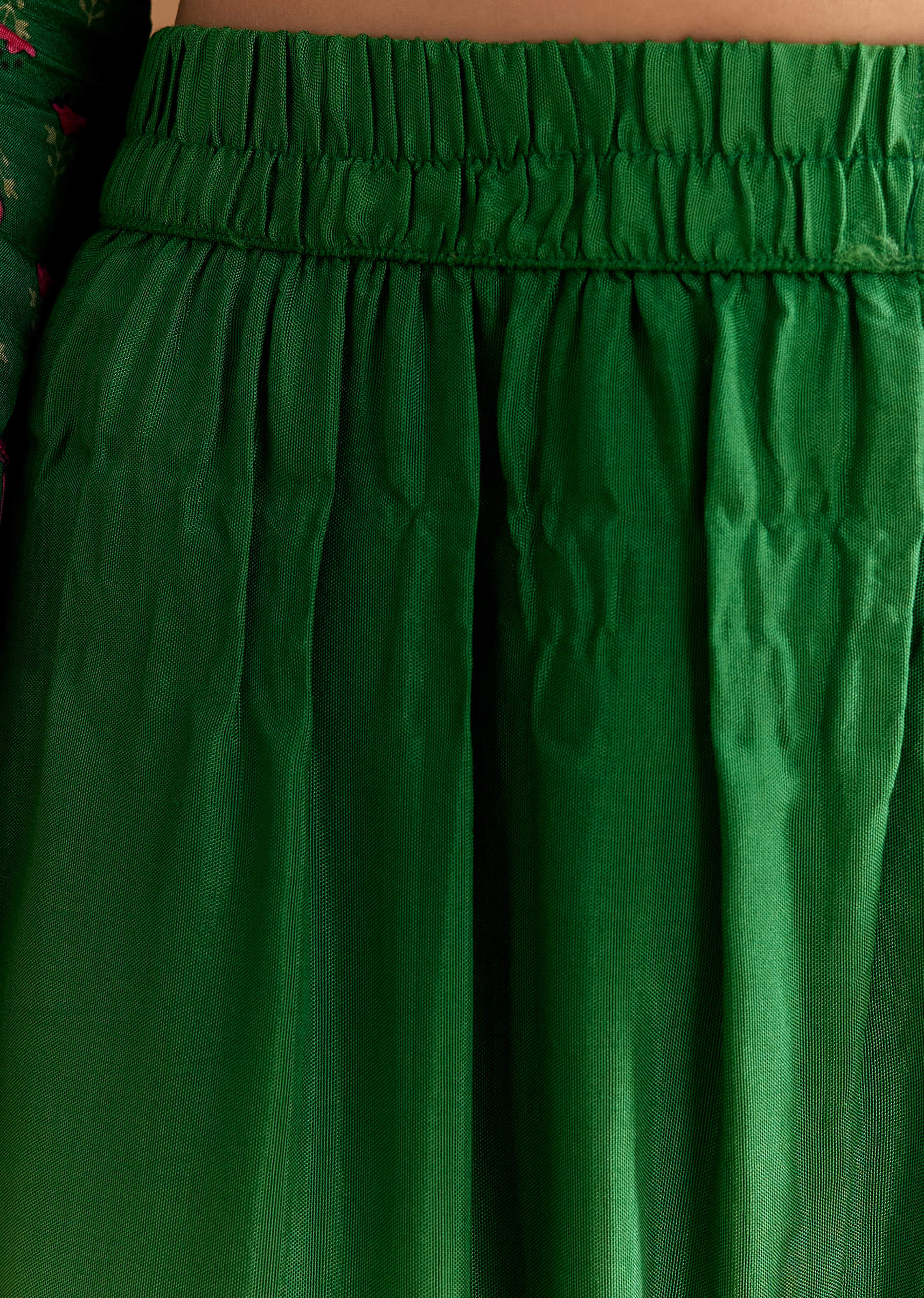 Green Silk Anarkali Suit With Floral Print And Hand Embroidery - Image 6