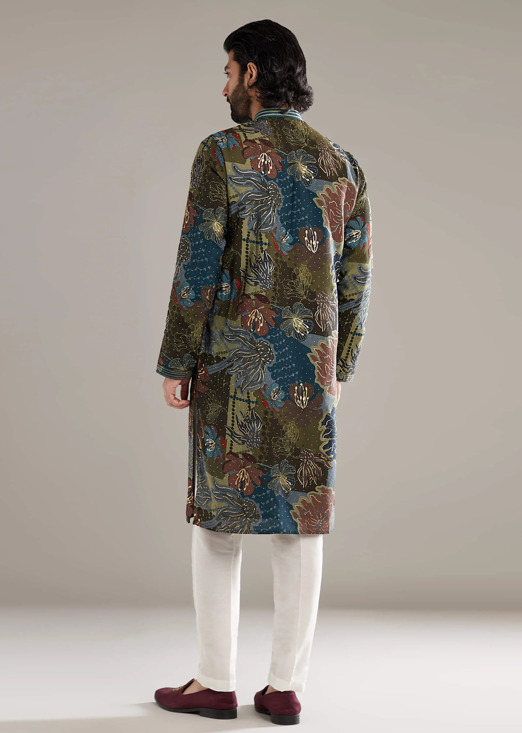 Green Silk Kurta Set For Men With Floral And Foil Print - Image 3