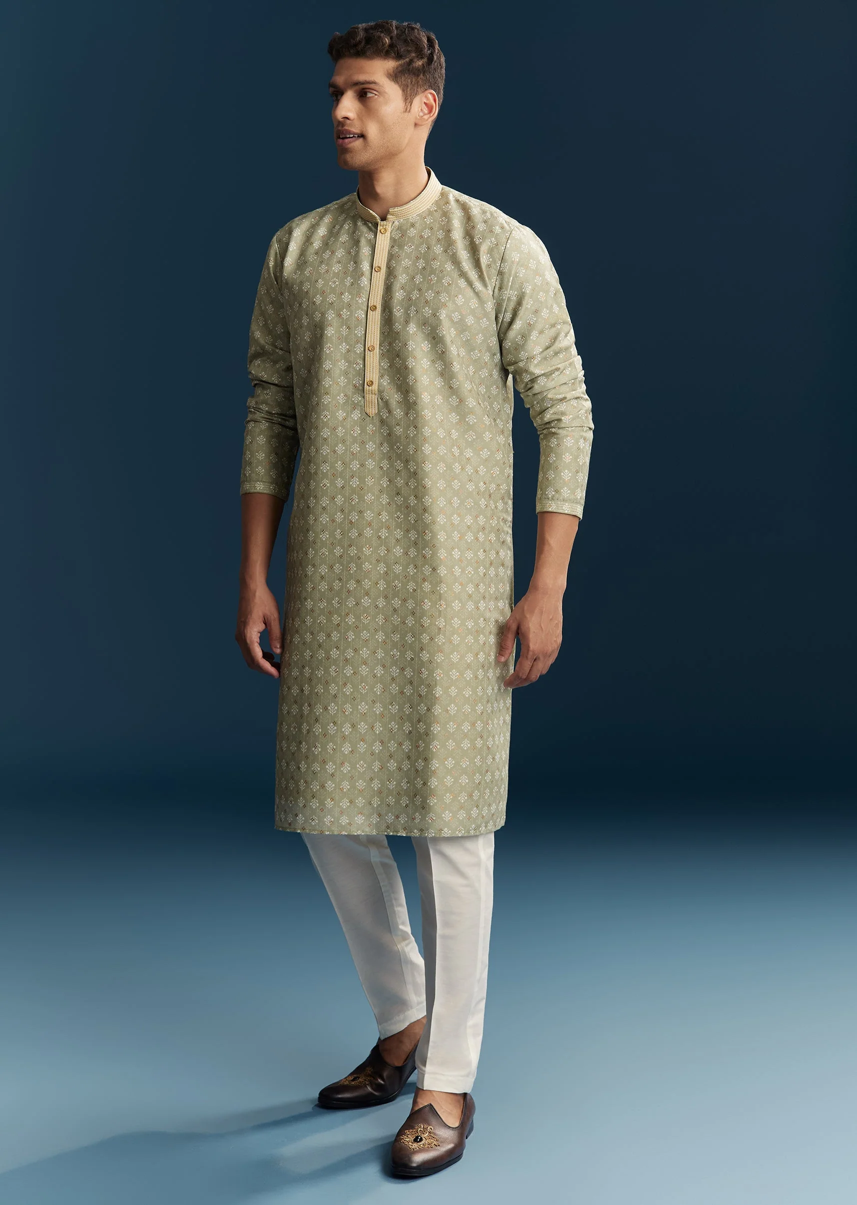Green Silk Kurta Set With Minimal Thread Detail - Image 3