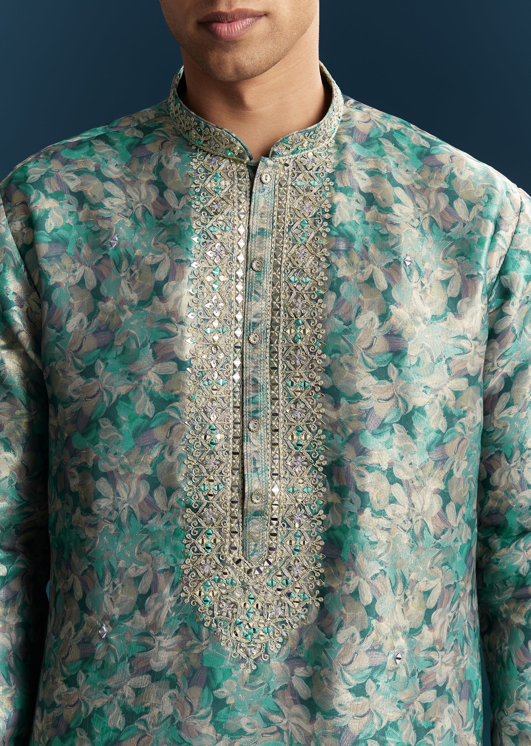 Green Silk Kurta Set With Thread And Mirror Work - Image 2