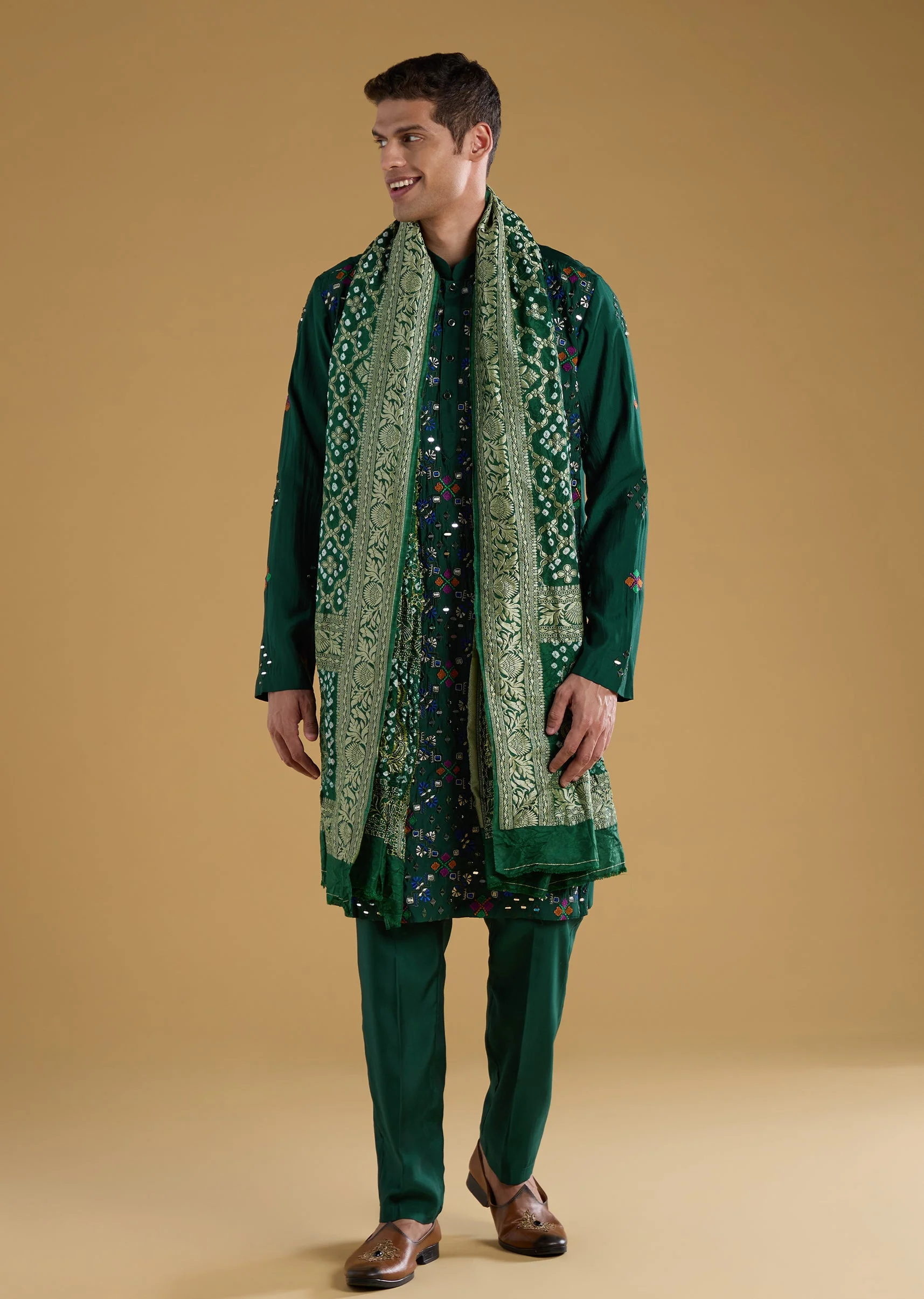 Green Silk Thread Work Men's Kurta Set with Dupatta