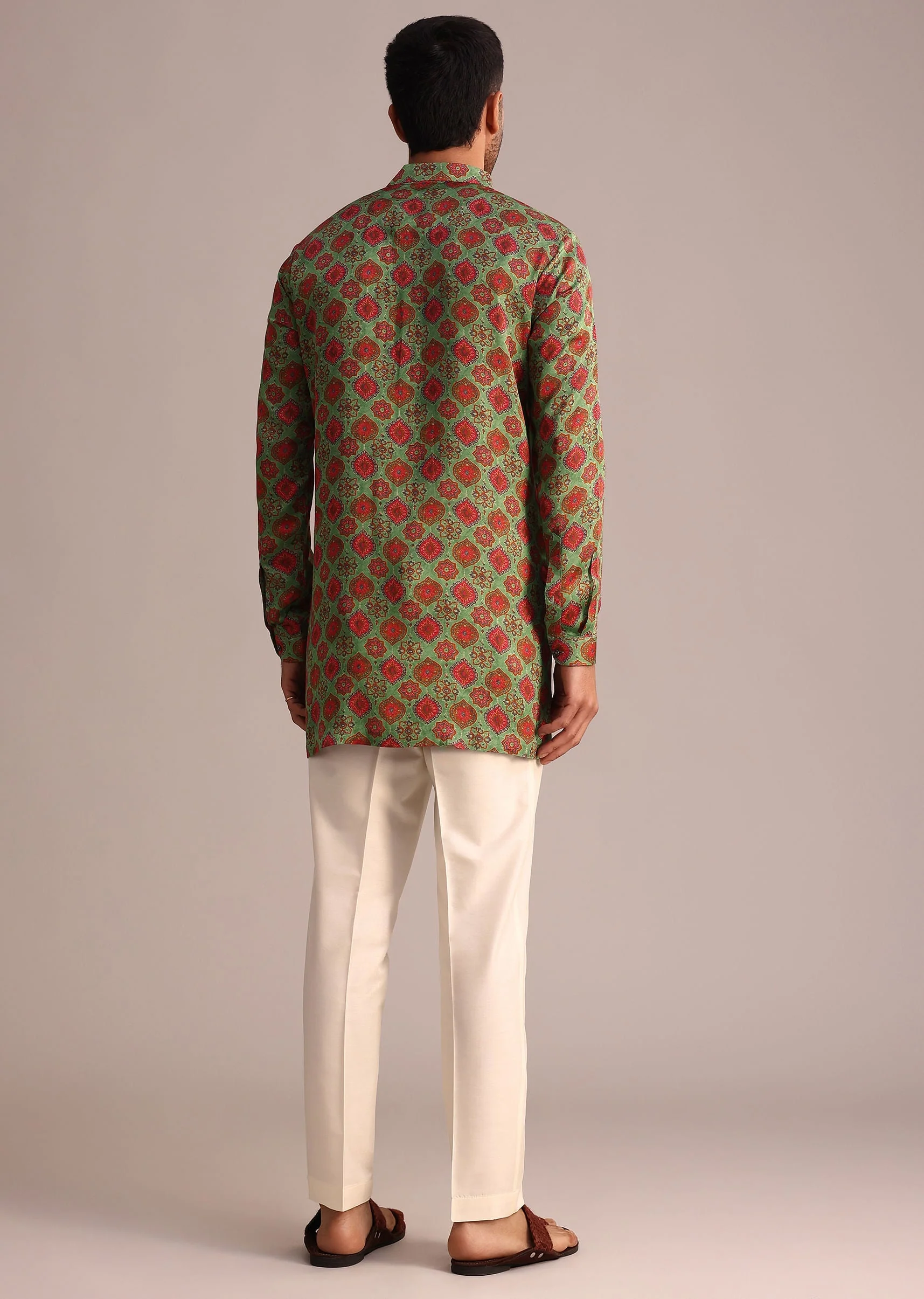 Green Symmetrical Printed Kurta - Image 5