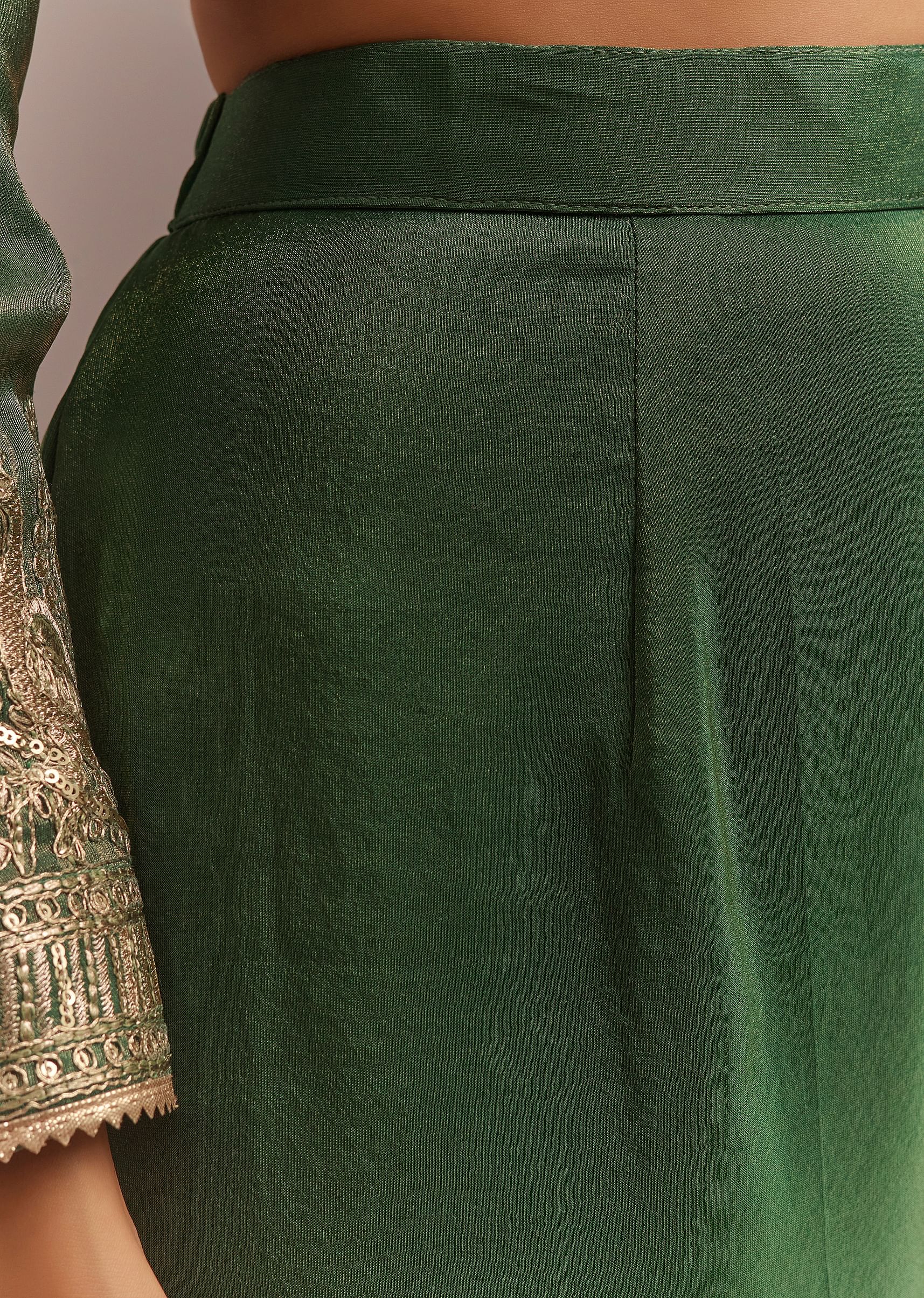 Green Tissue Embroidered Anarkali Pant With Organza Dupatta - Image 6