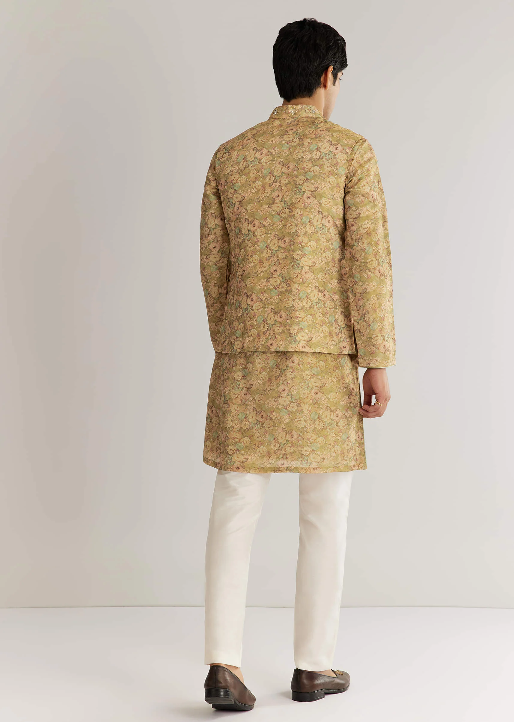 Green Tissue Stone Sequins Kurta Jacket Set - Image 5