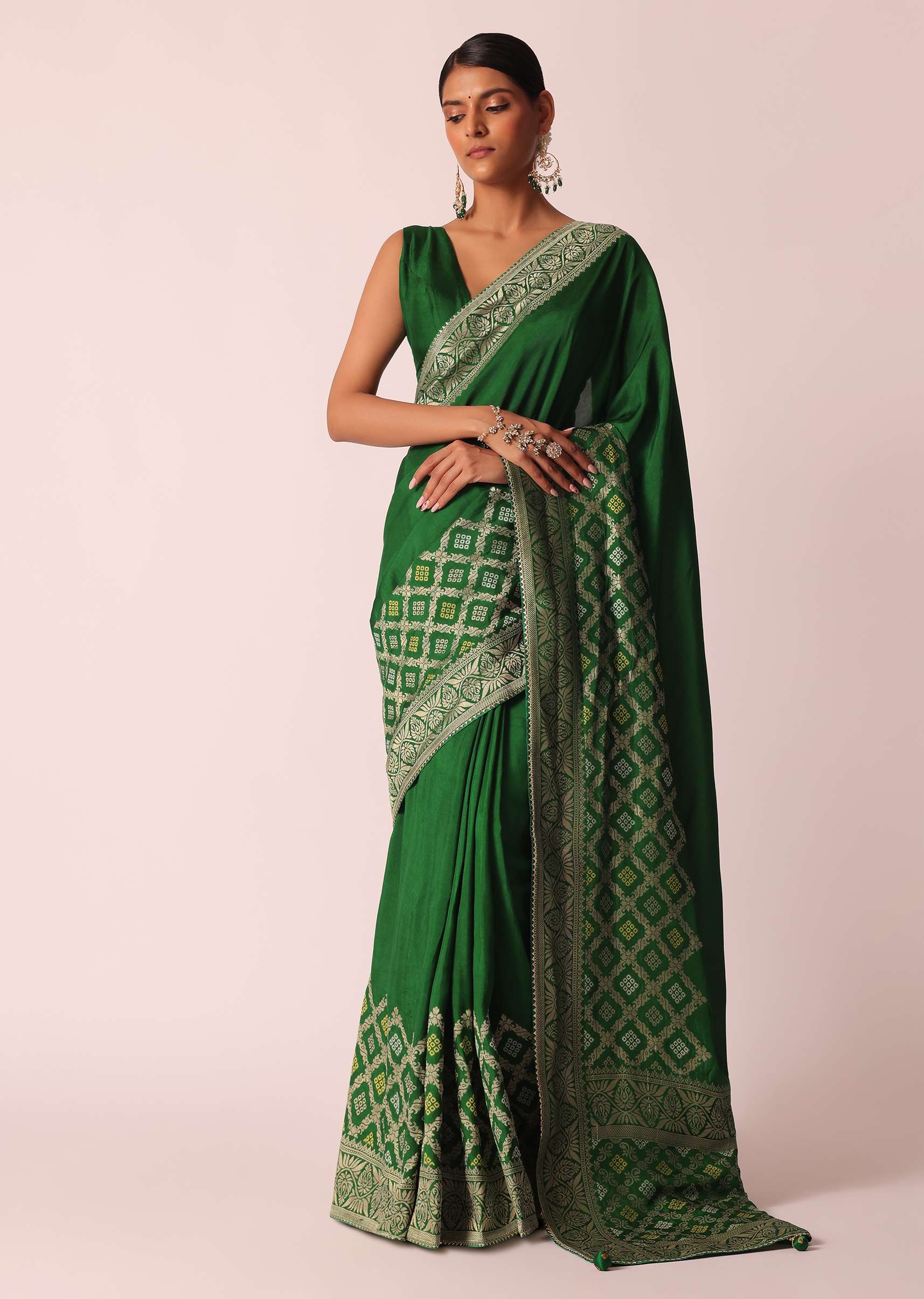 Green Woven Silk Saree With Bandhani Detail And Unstitched Blouse Piece - Image 3