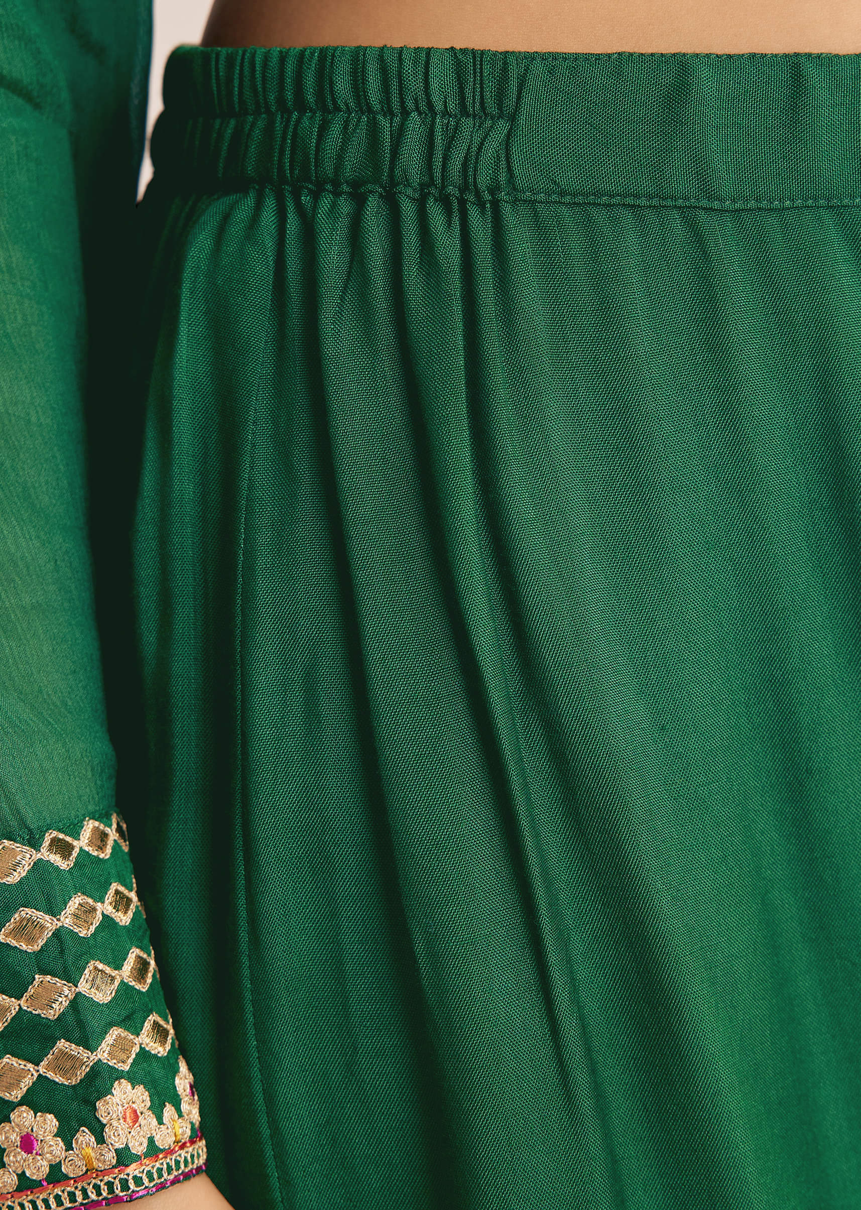 Green Zari Neckline Chinon Anarkali Suit With Dupatta - Image 6