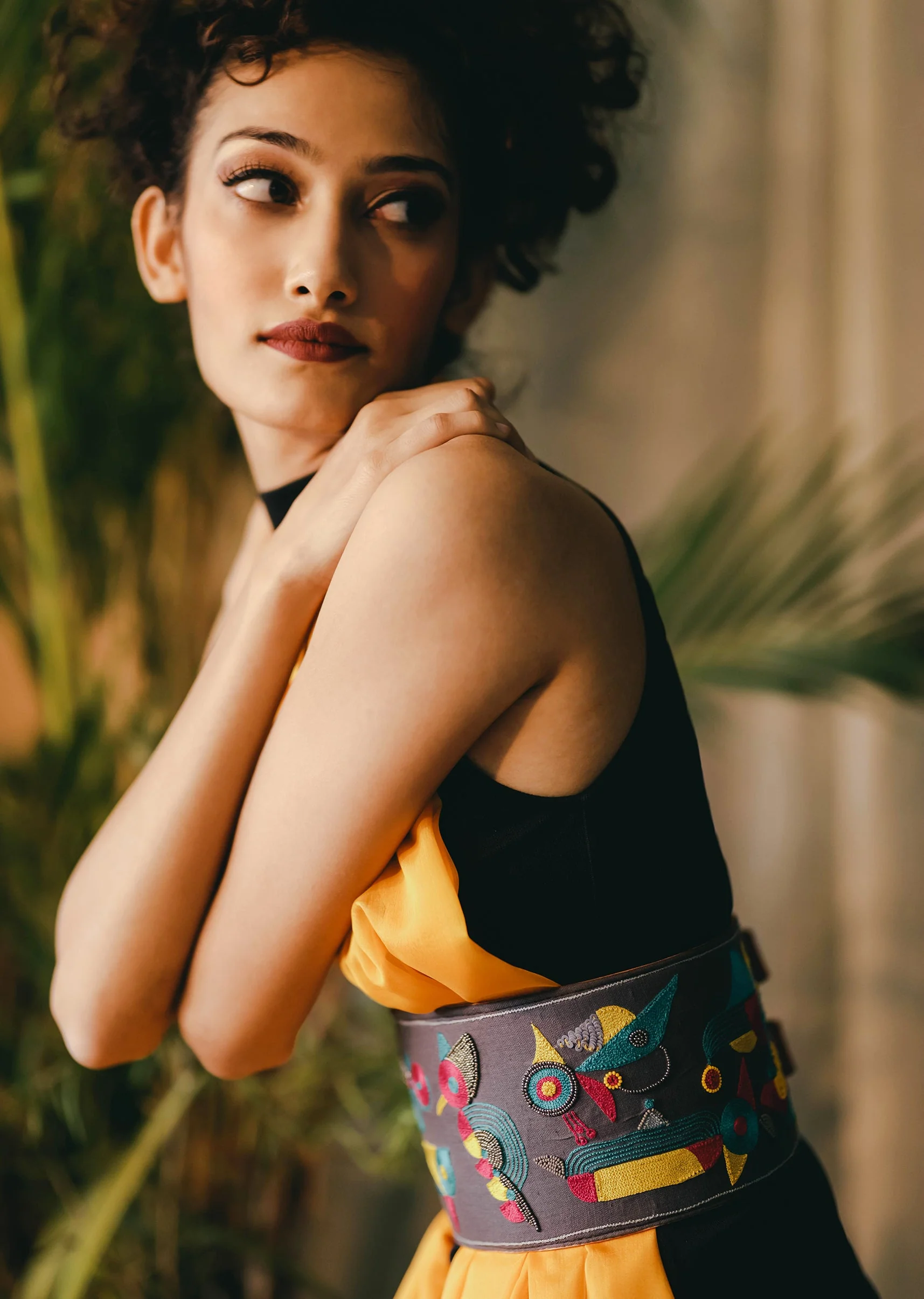 Grey And Pink Embroidered Waist Belt - Image 4