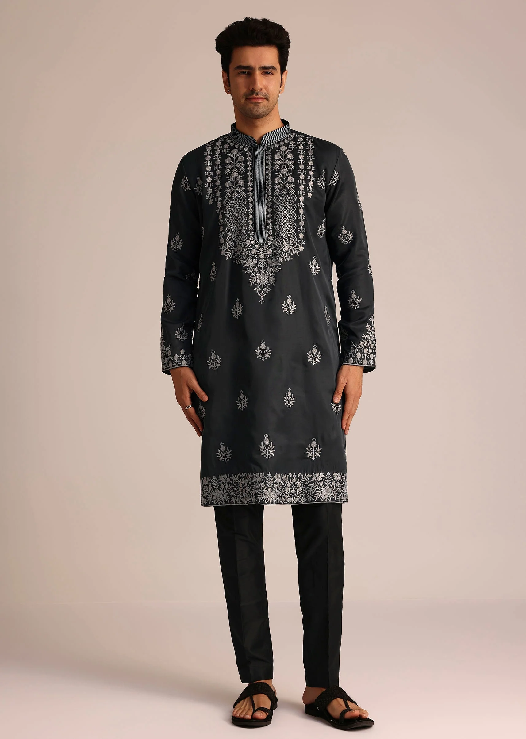 Grey Embroidered Full Sleeves Kurta Set - Image 4