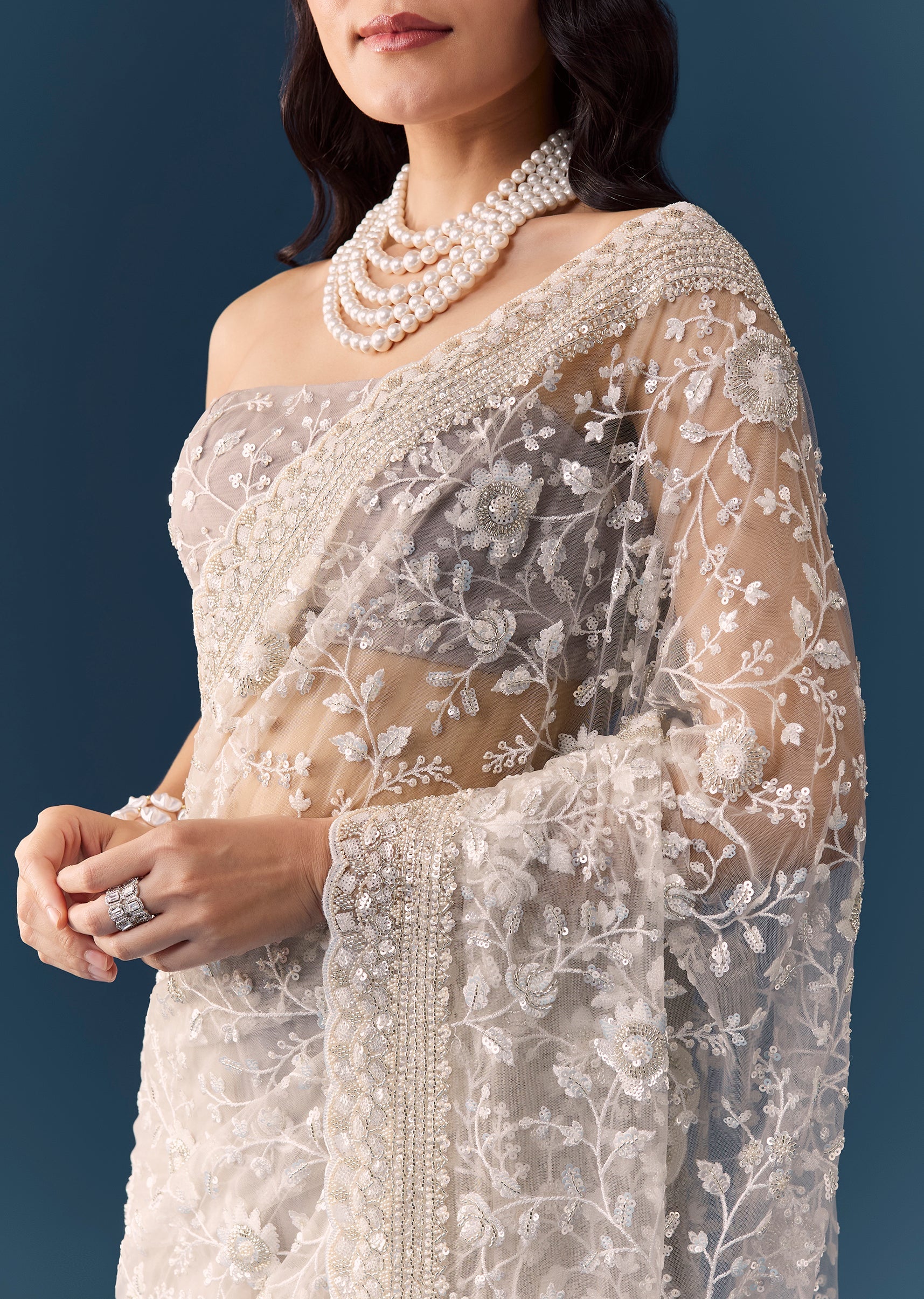 Grey Floral Jaal Embellished Saree with Unstitched Blouse - Image 2