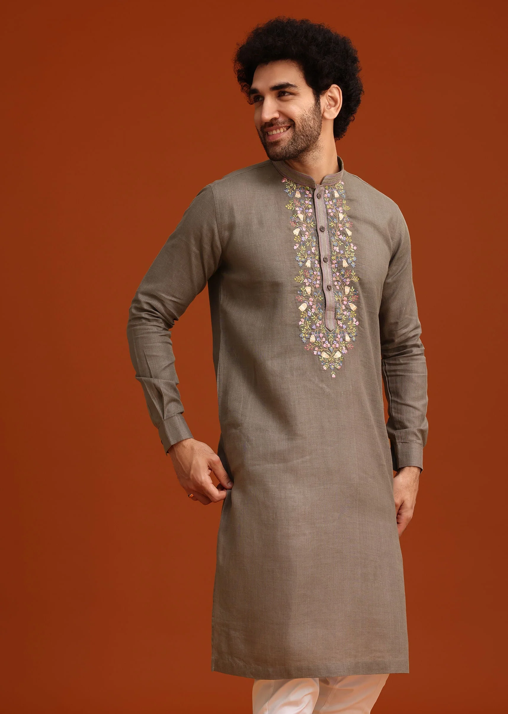 Grey Linen Floral Resham Hand Embroidered Kurta Set - Image 3