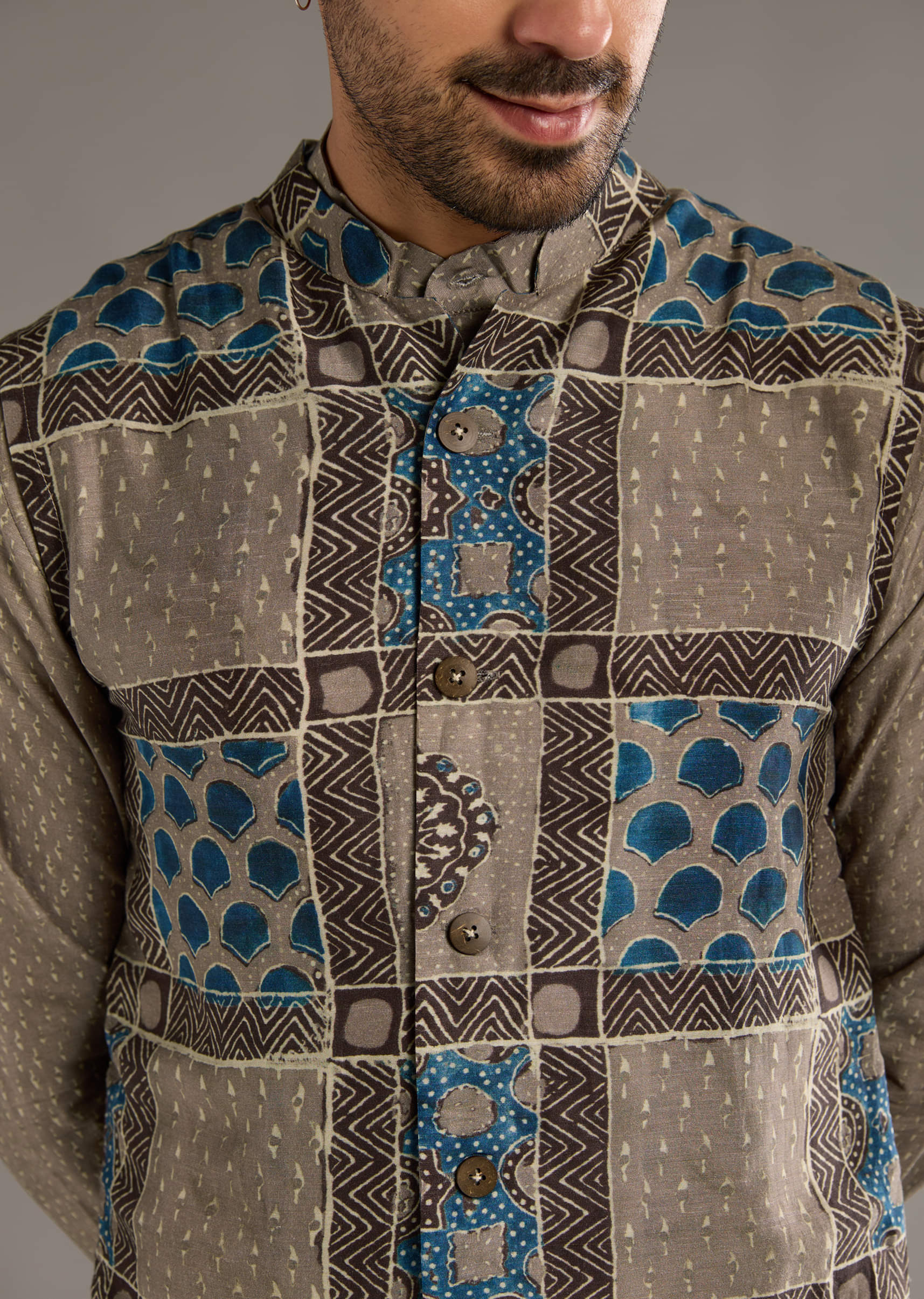 Grey Linen Kurta Jacket Set For Men With Hand Block Ajrakh Print - Image 2