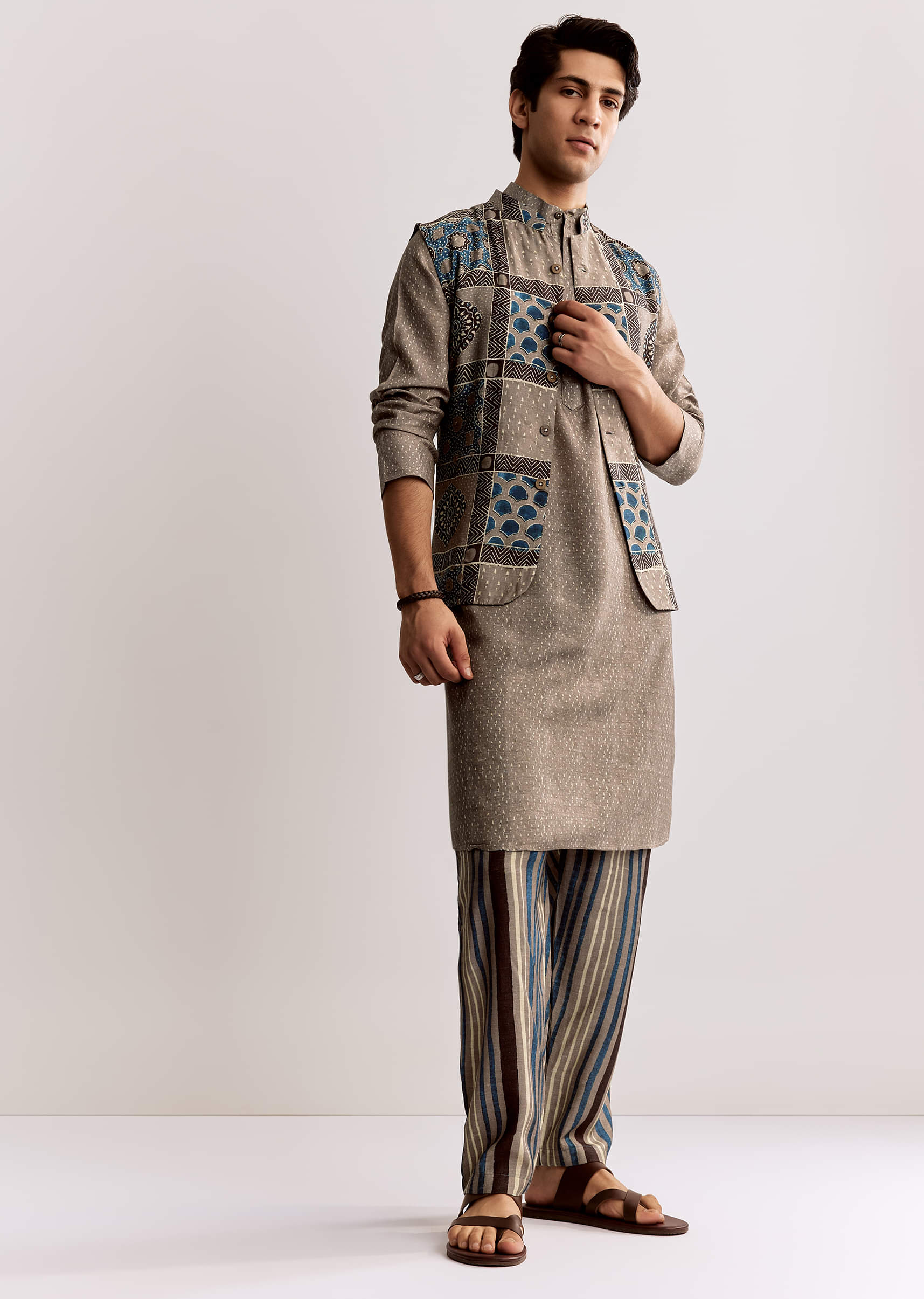 Grey Linen Kurta Jacket Set With Ajrakh Print - Image 2