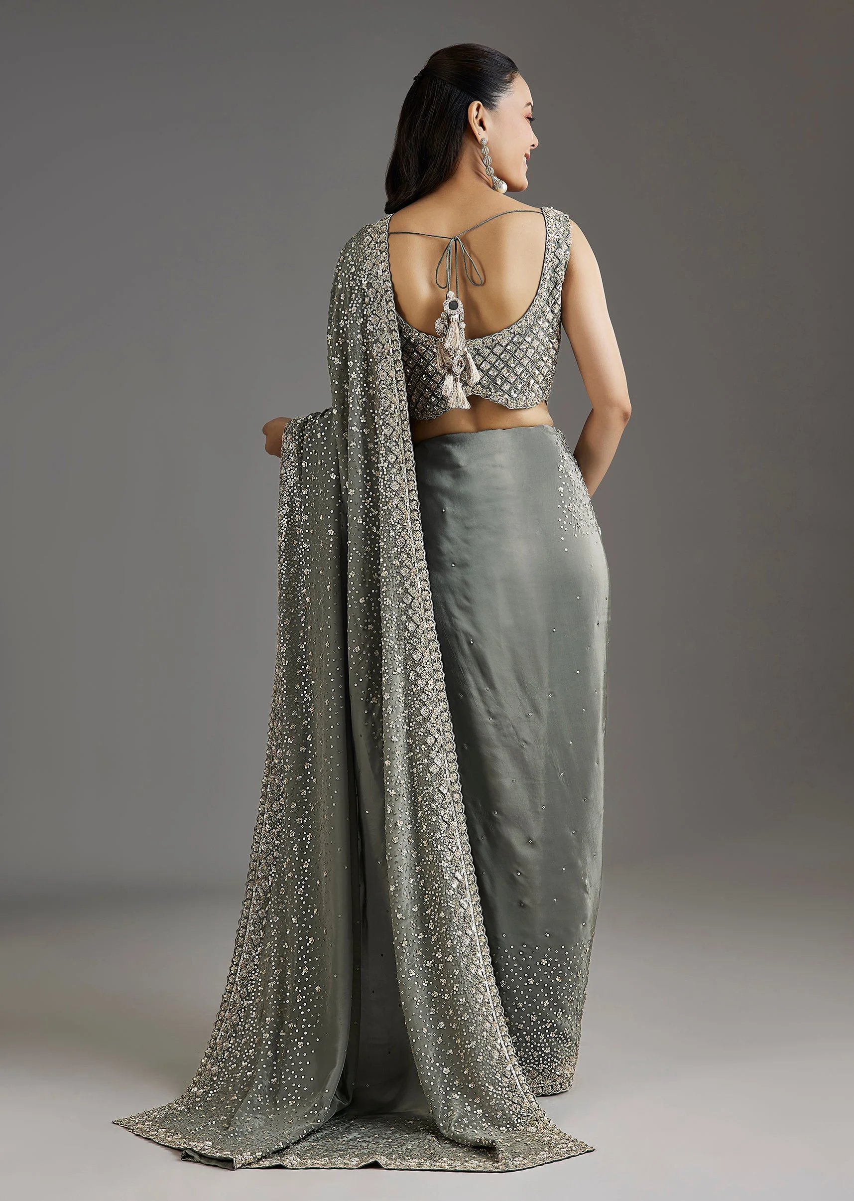 Grey Metallic Green Crepe Saree With Embellished Border - Image 4