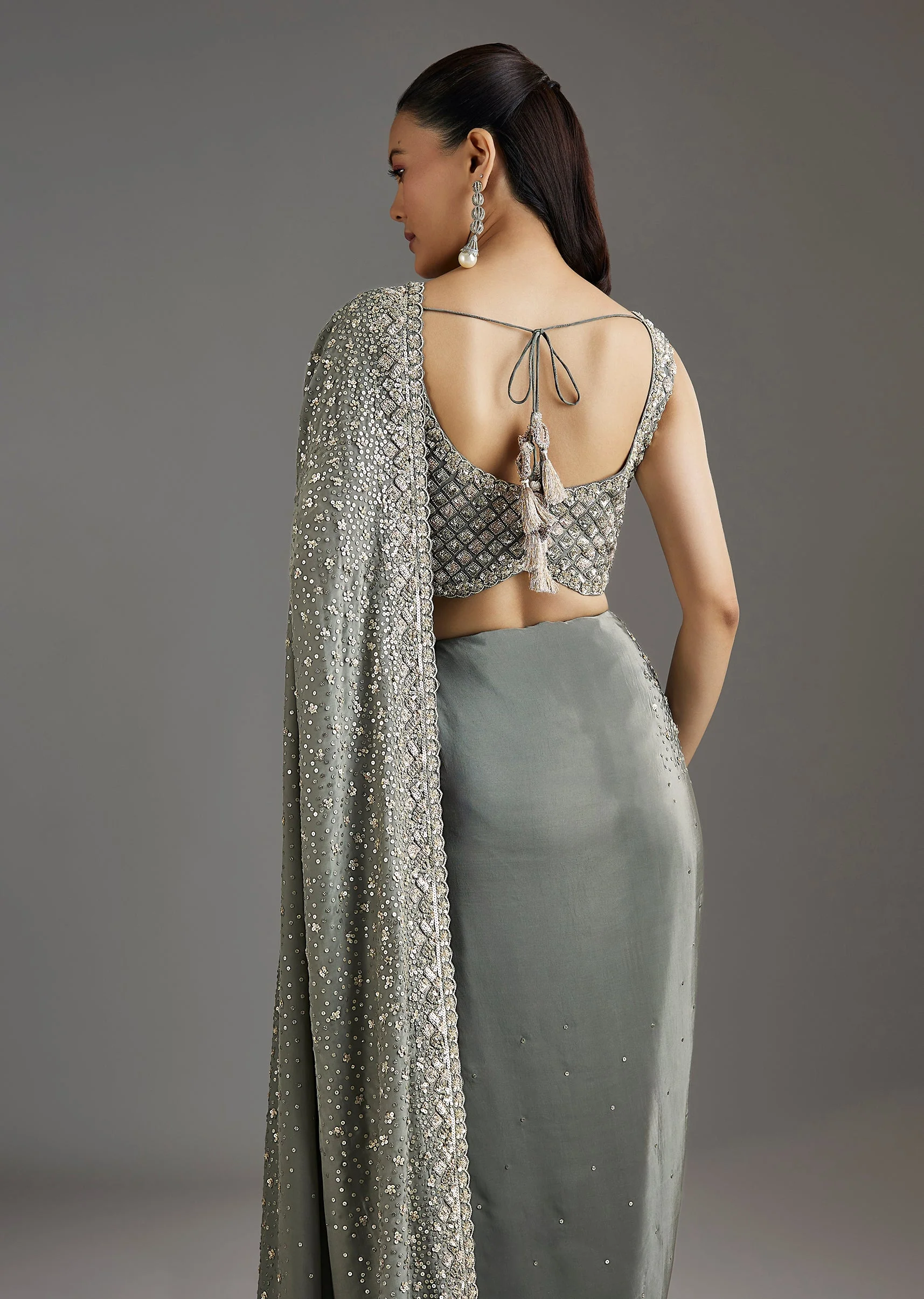 Grey Metallic Green Crepe Saree With Embellished Border - Image 6
