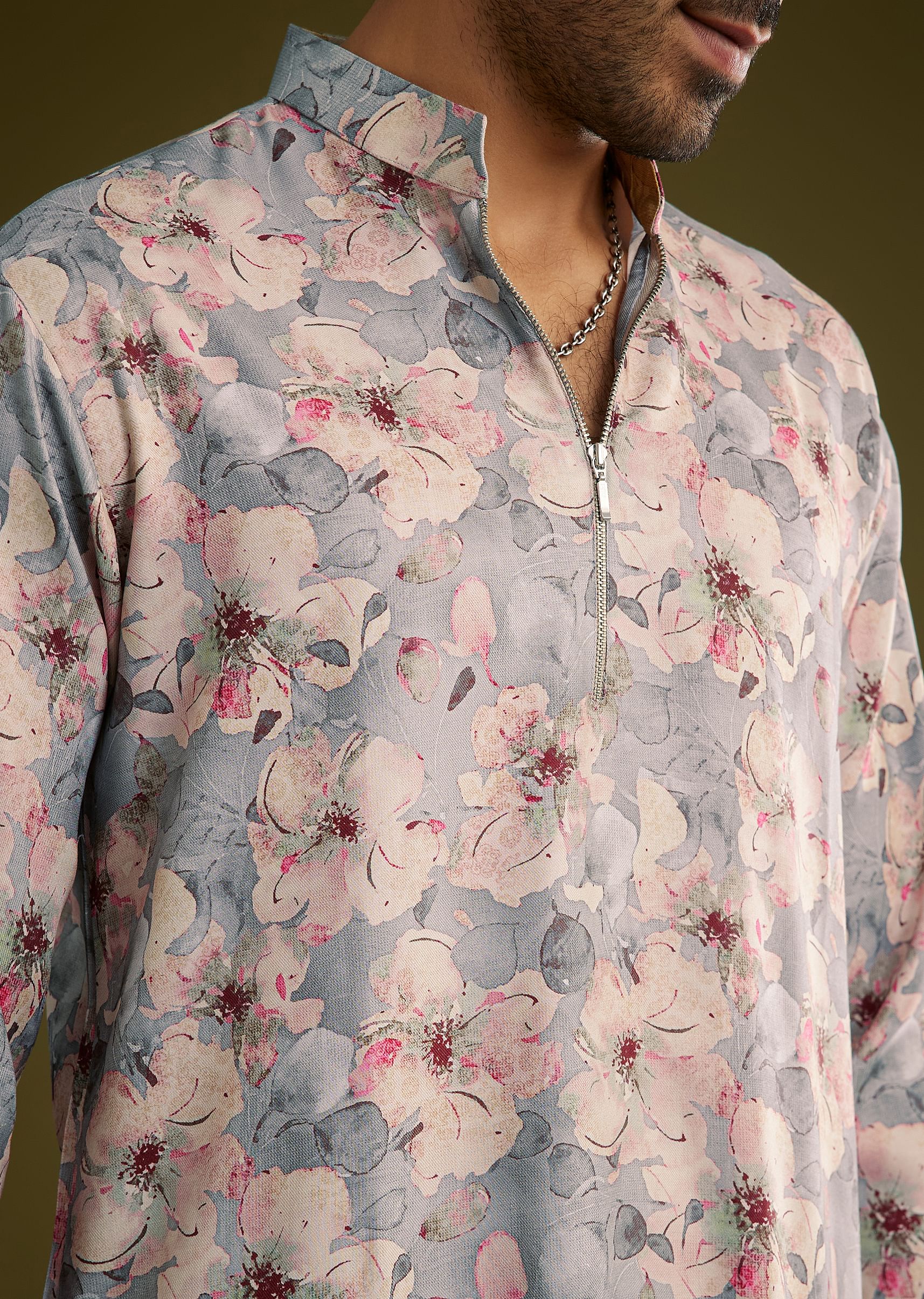 Grey Pashmina Silk Kurta Set With Floral Print - Image 3