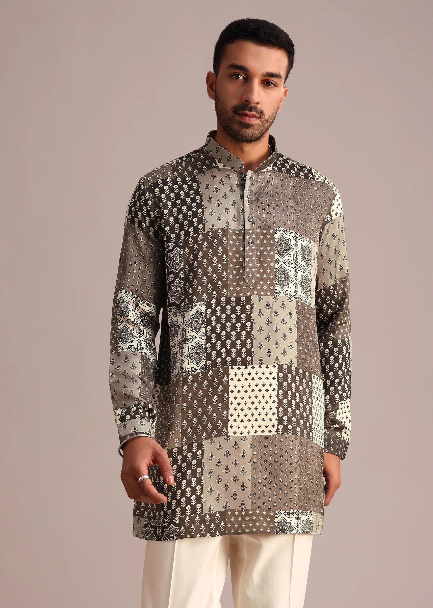 Grey Patchwork Printed Kurta With Floral And Geometric Motifs - Image 3