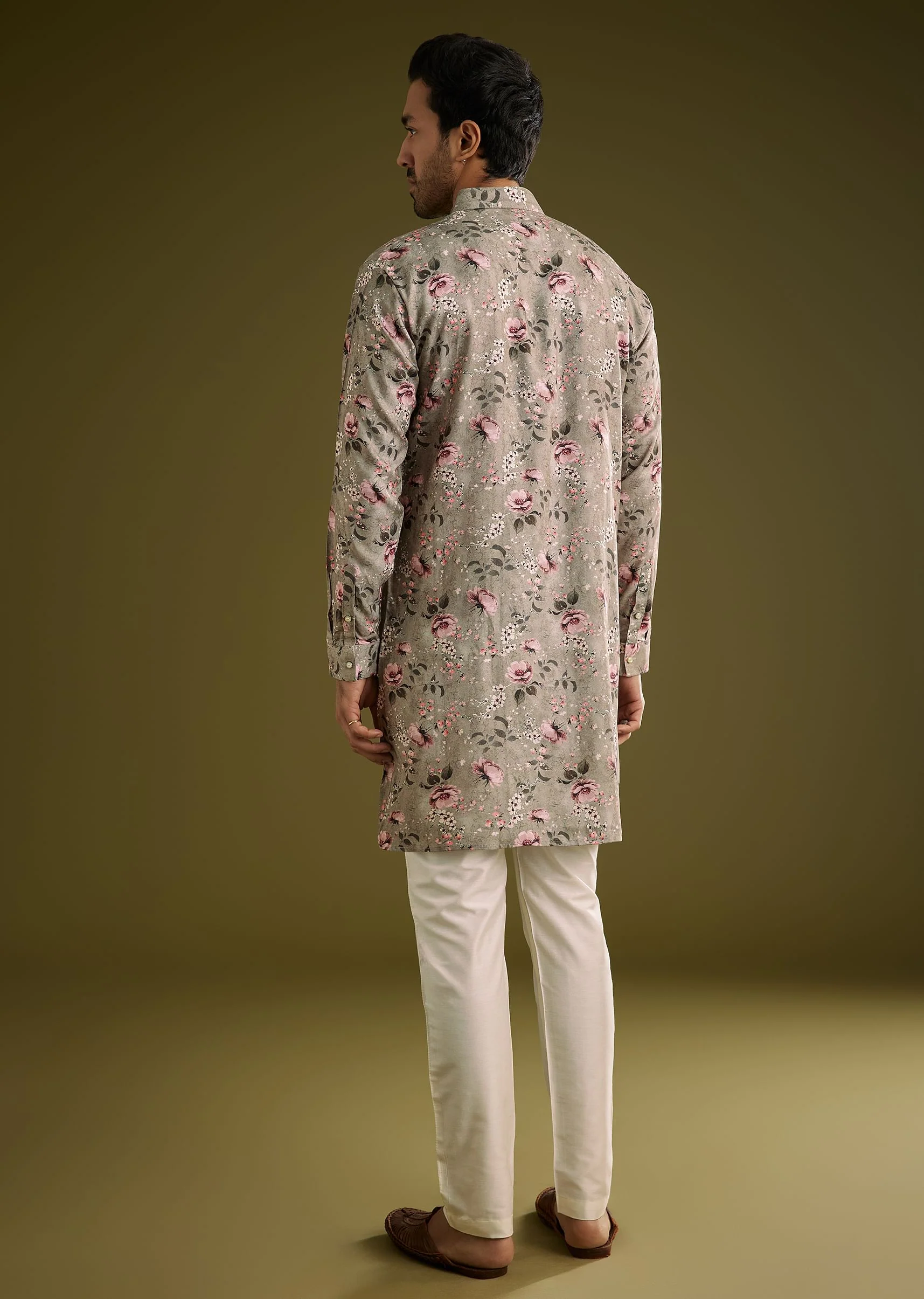Grey Printed Kurta Set In Russian Silk With Zipper - Image 5
