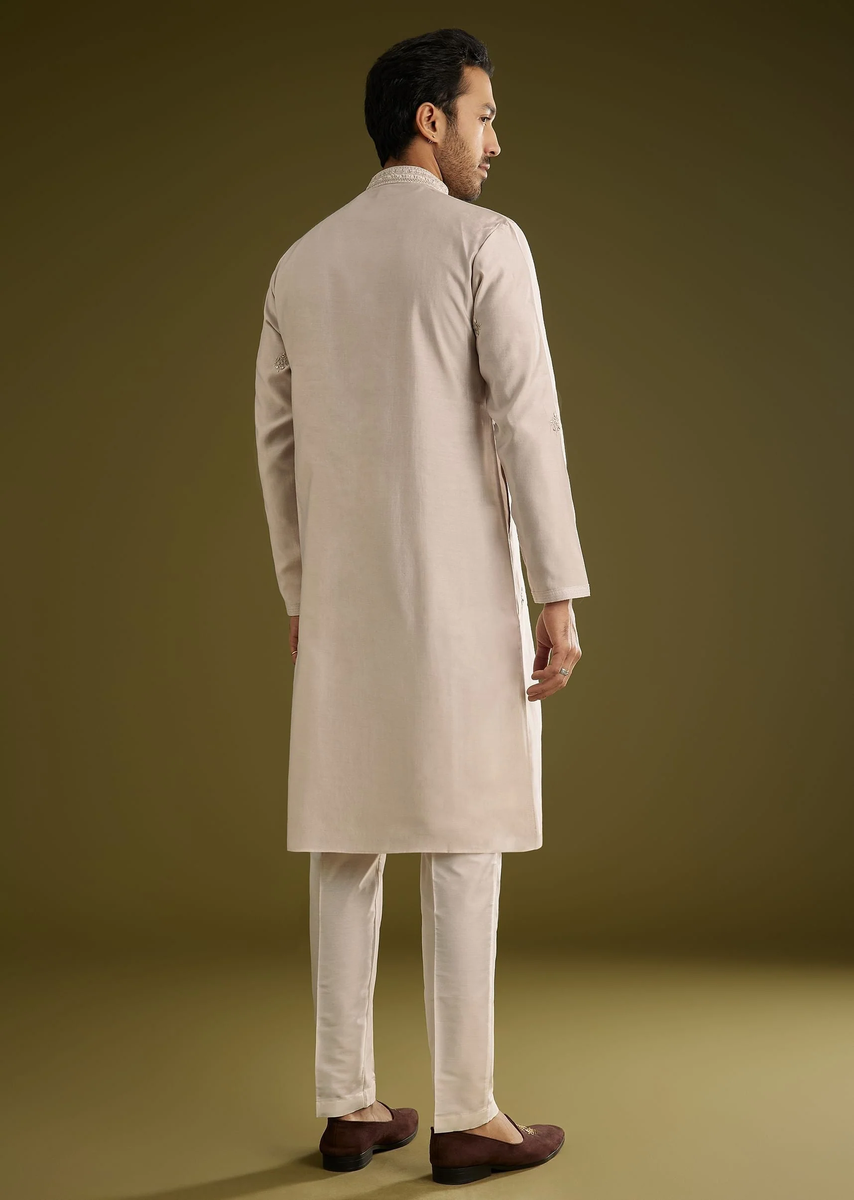 Grey Silk Kurta Set With Mirror And Thread Work - Image 5