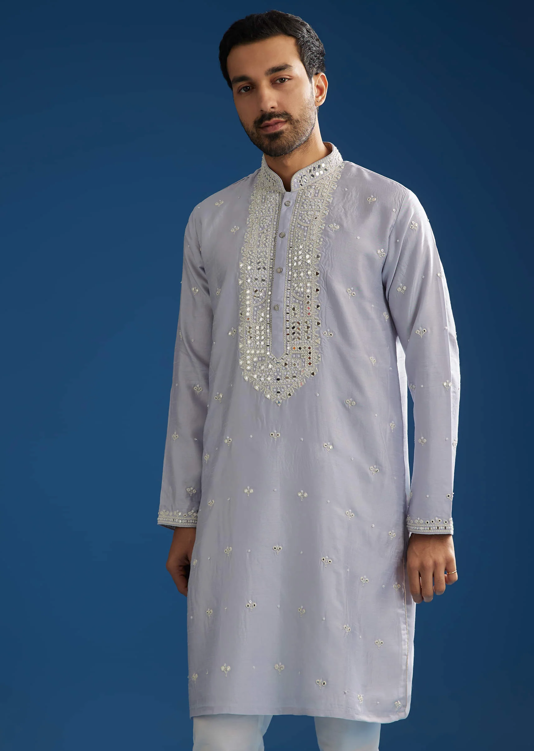 Grey Silk Mirrorwork Kurta Set With Threaded Yoke - Image 2