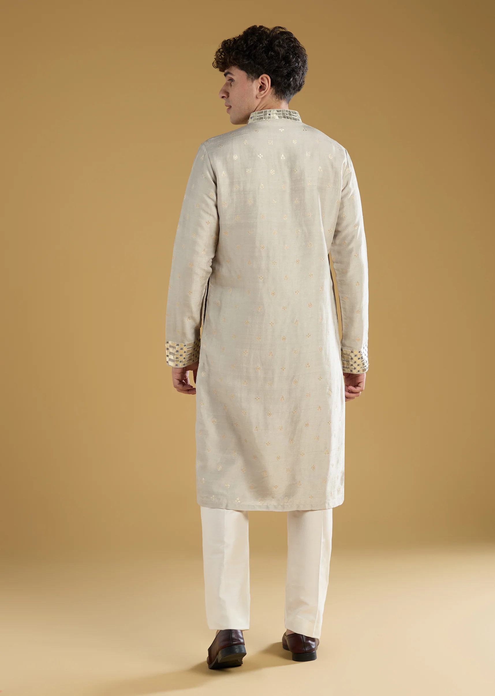 Grey Silk Yoke Embellished Kurta Set - Image 5