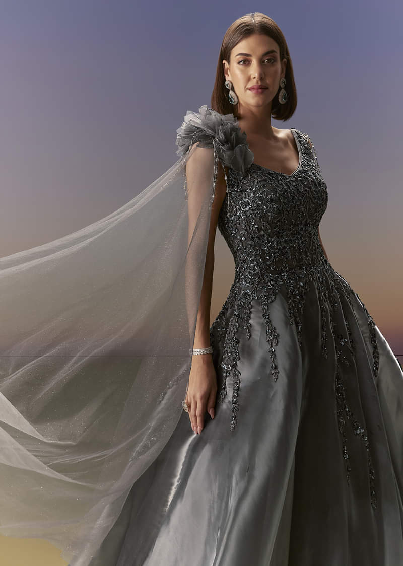 Grey Sleeveless Gown With Soft Net Trail And Shimmer - Image 5