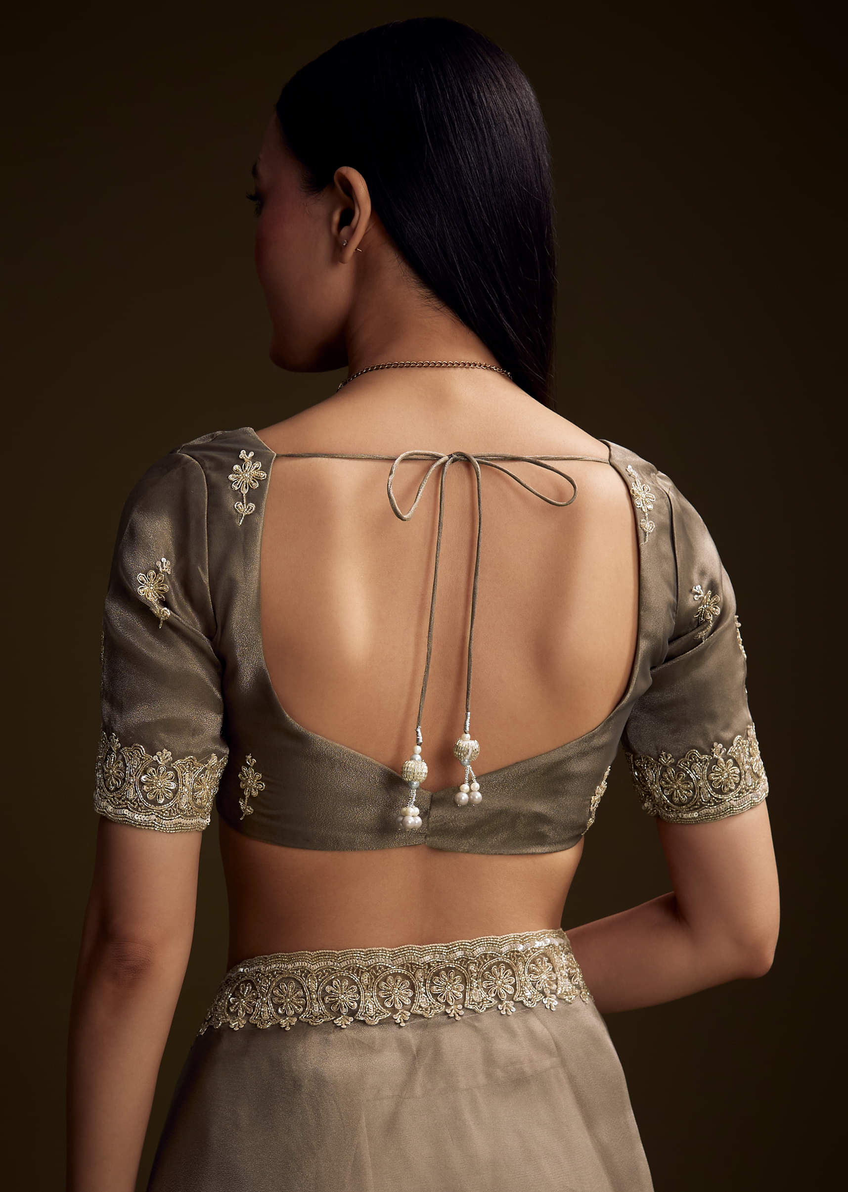 Grey Tissue Saree With Floral And Zardosi Embroidery - Image 7