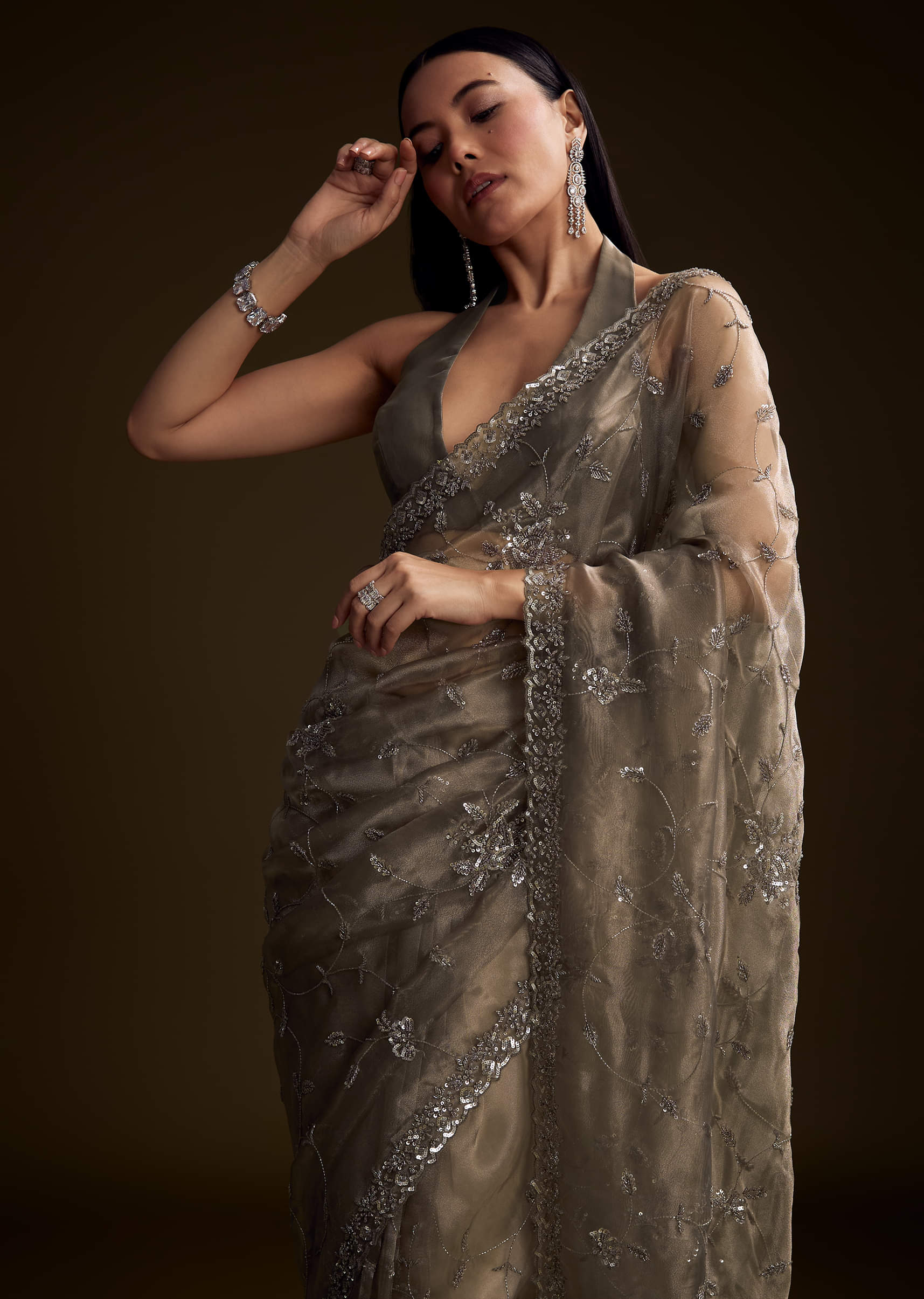 Grey Tissue Saree With Floral Jaal And Sequin Embroidery - Image 10