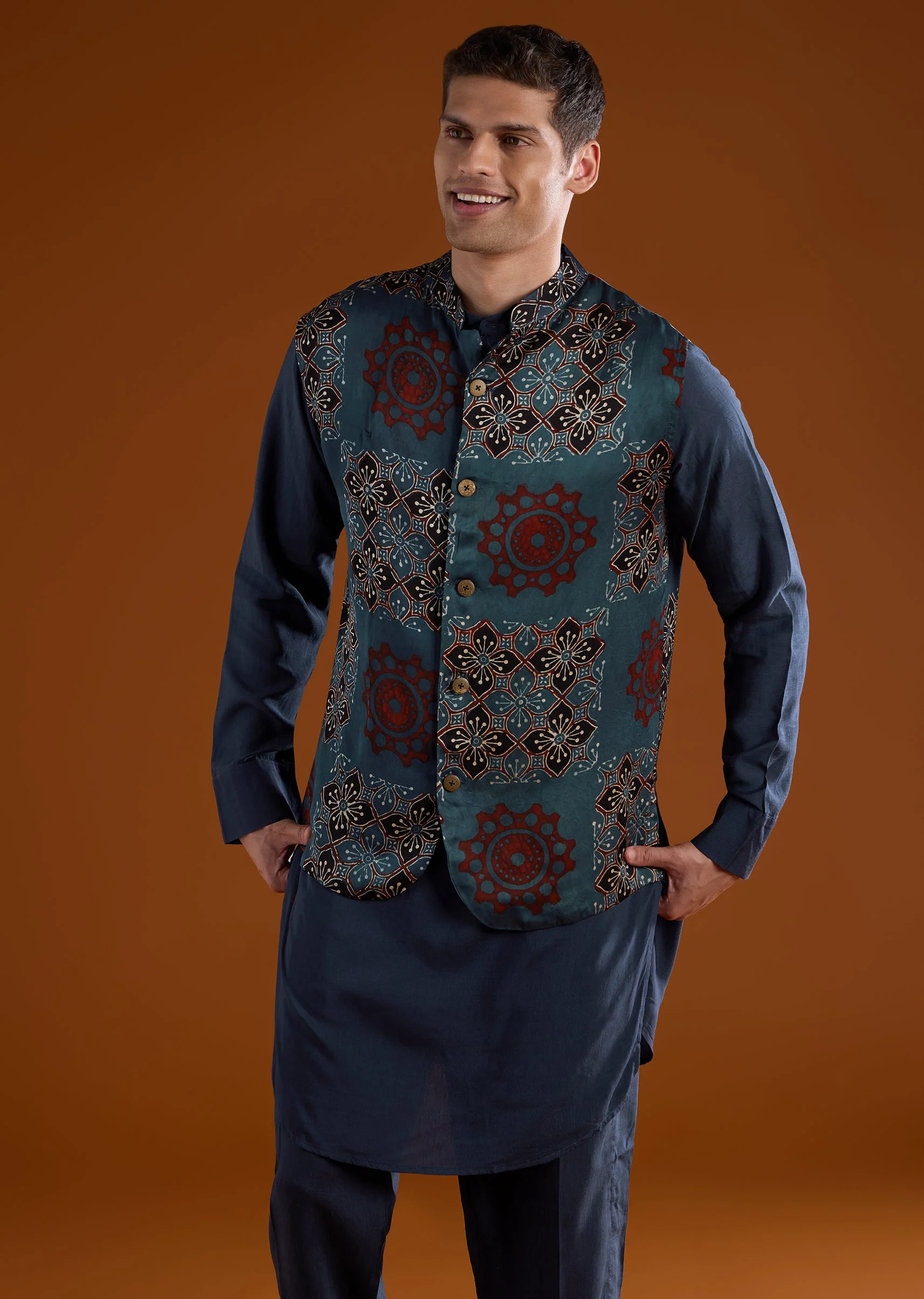 Indigo Modal Mens Kurta Jacket Set With Handblock Ajrakh - Image 4