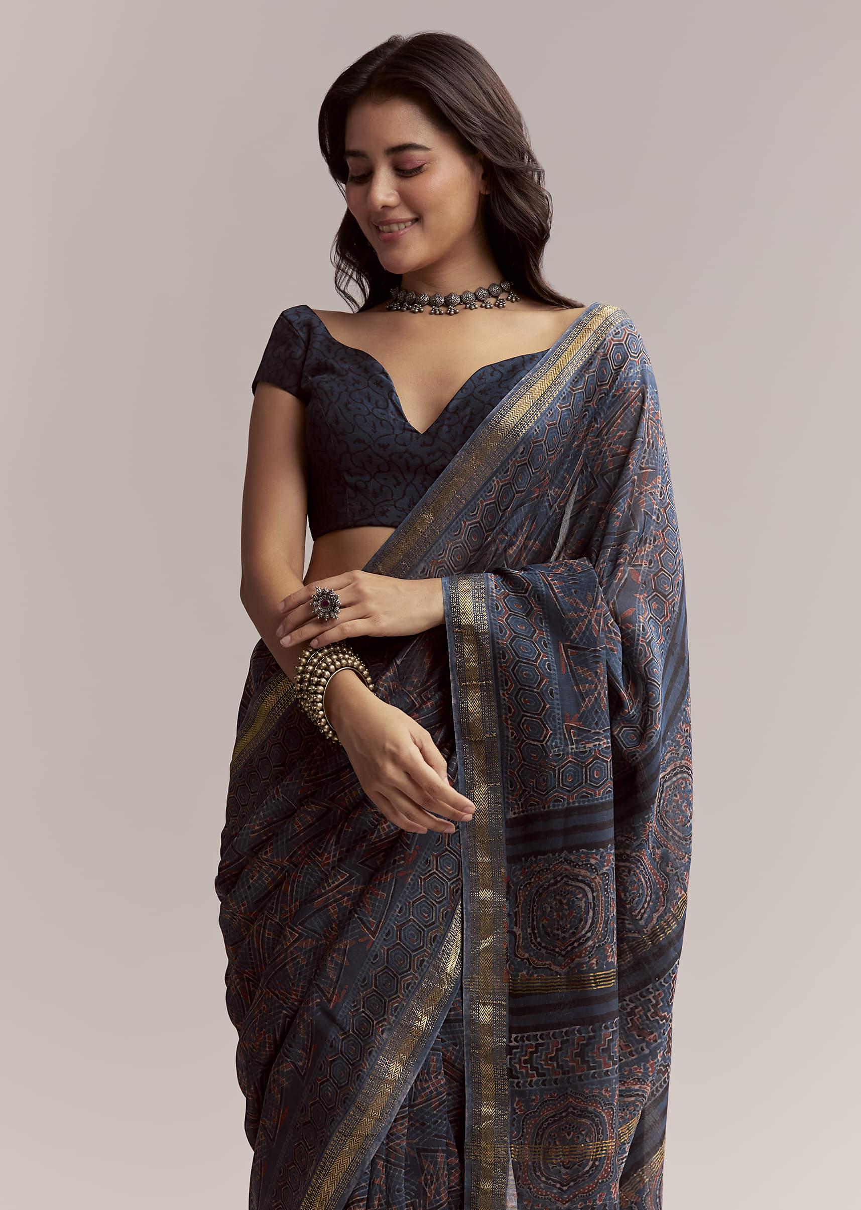 Ink Blue Linen Printed Saree With Hand Block Ajrakh Leaf Print - Image 5