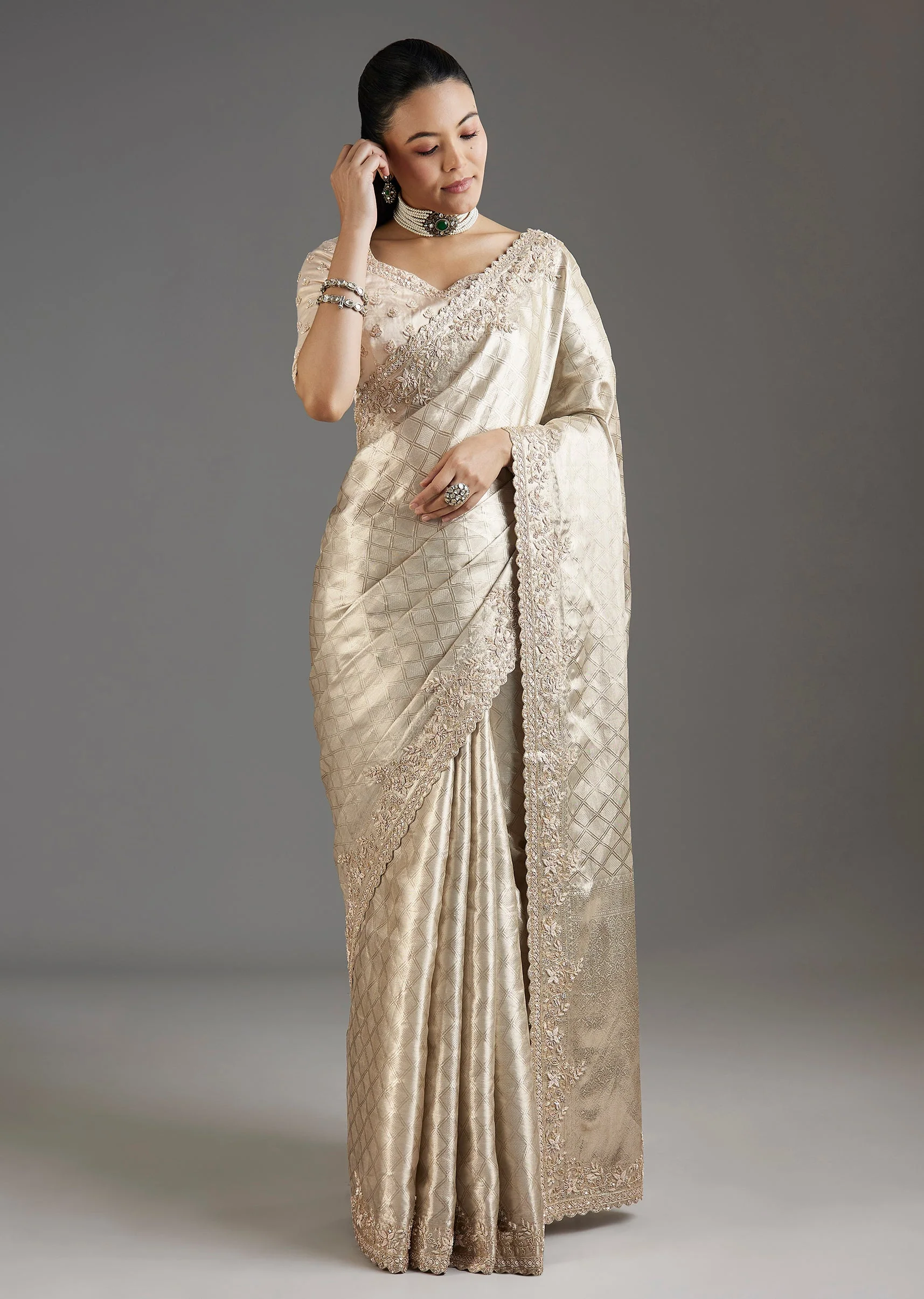 Ivory Gold Tissue Saree With Embroidered Blouse - Image 3