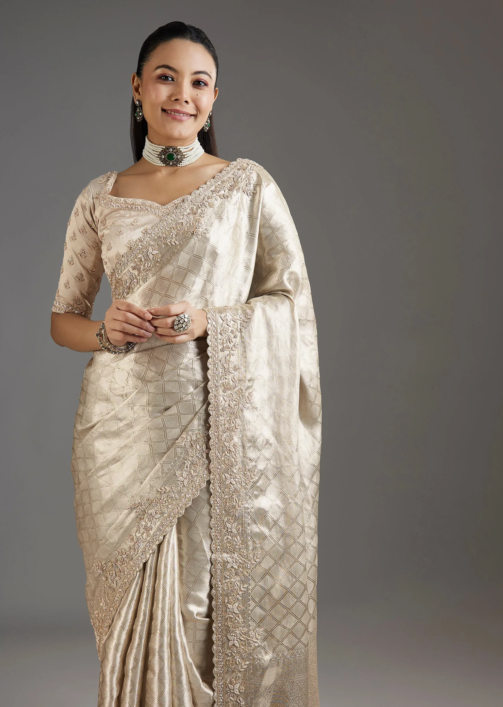 Ivory Gold Tissue Saree With Embroidered Blouse - Image 5