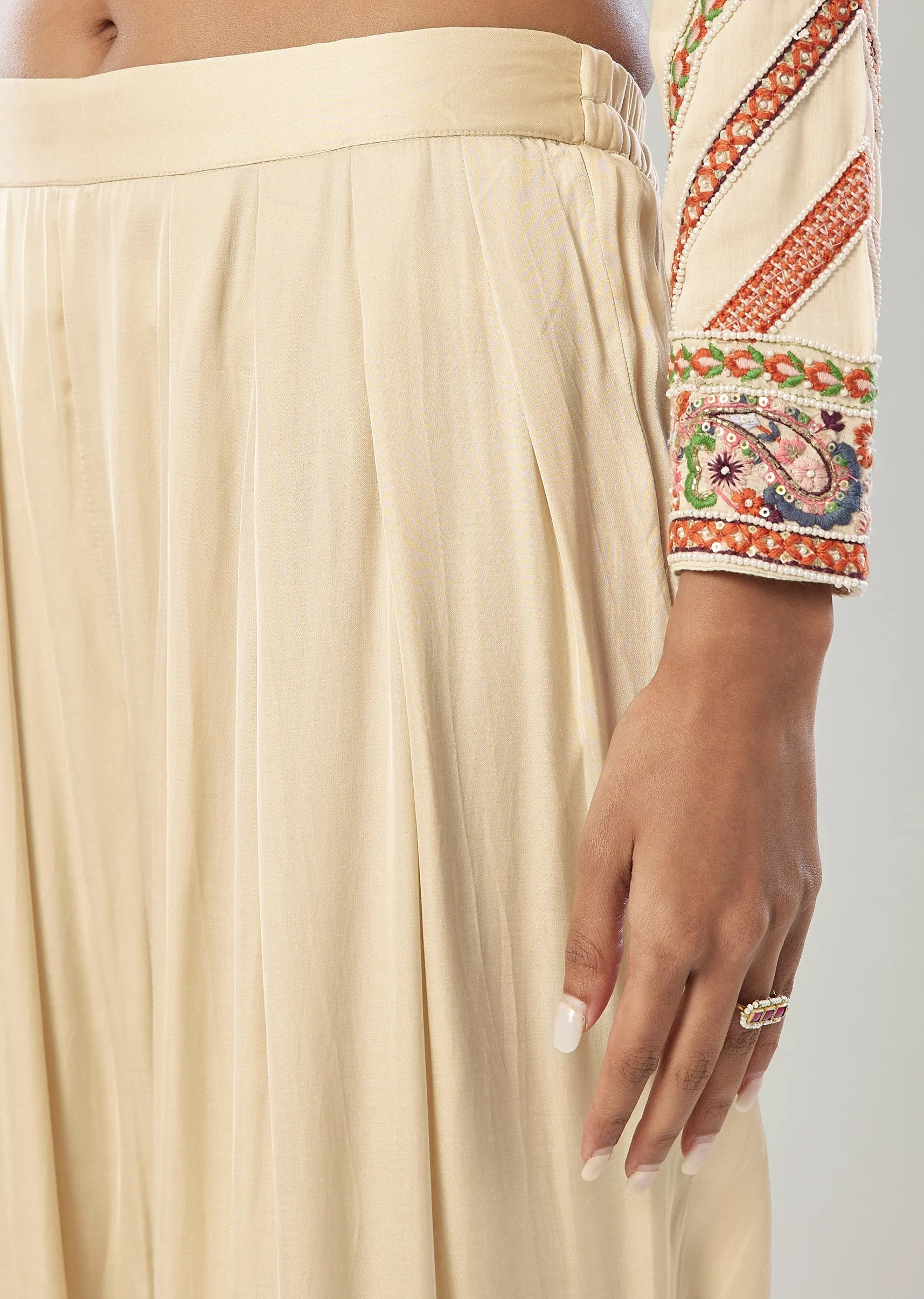 Ivory Kurta Set - Image 7